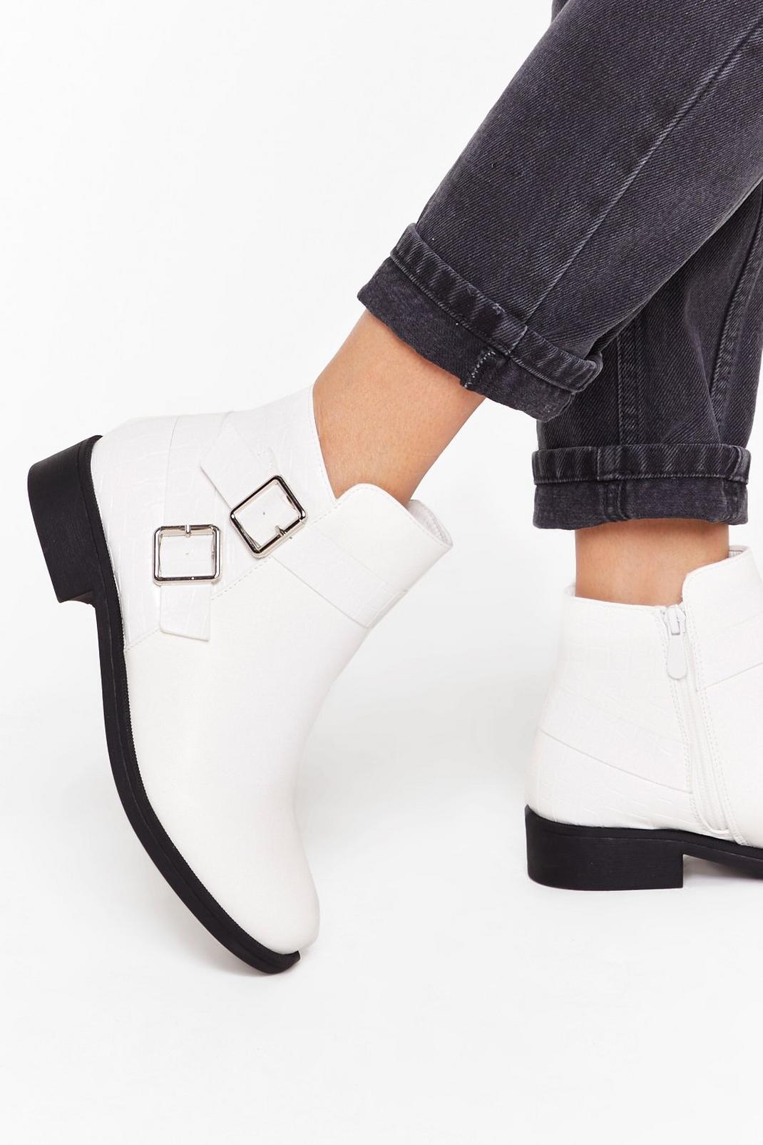 A Low It Buckle Ankle Boots image number 1
