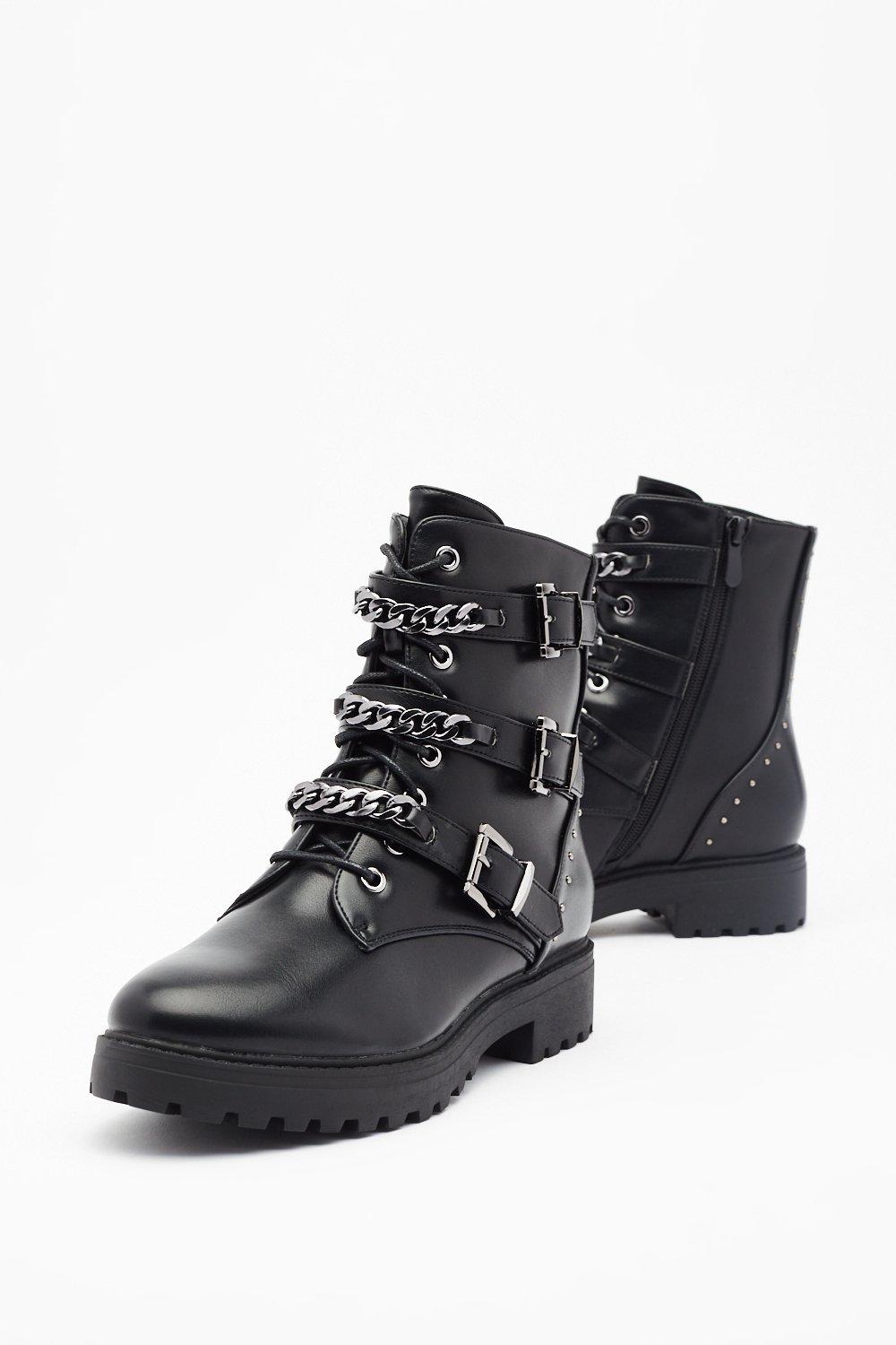 Bottines motardes a boucles et details cloutes Moto Life Nasty Gal