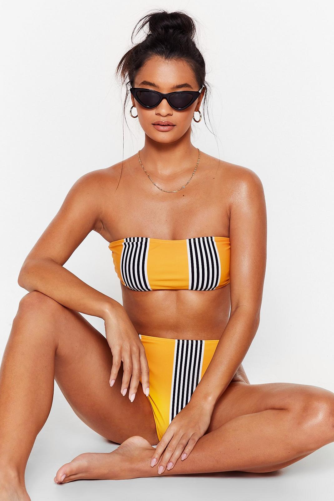 Bikini bandeau taille haute à imprimé rayures Beach babe image number 1