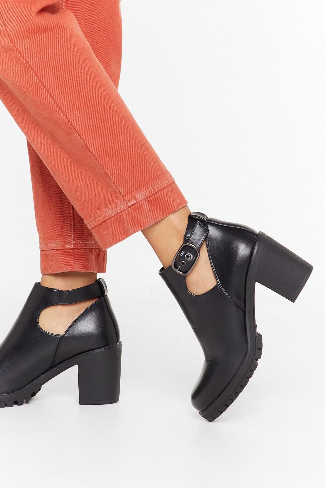 Come Cut-Out and Play Faux Leather Buckle Boots image number 1