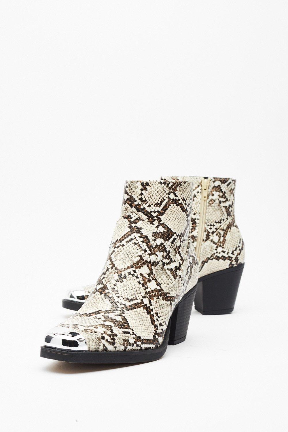 Wide fit snake outlet print boots