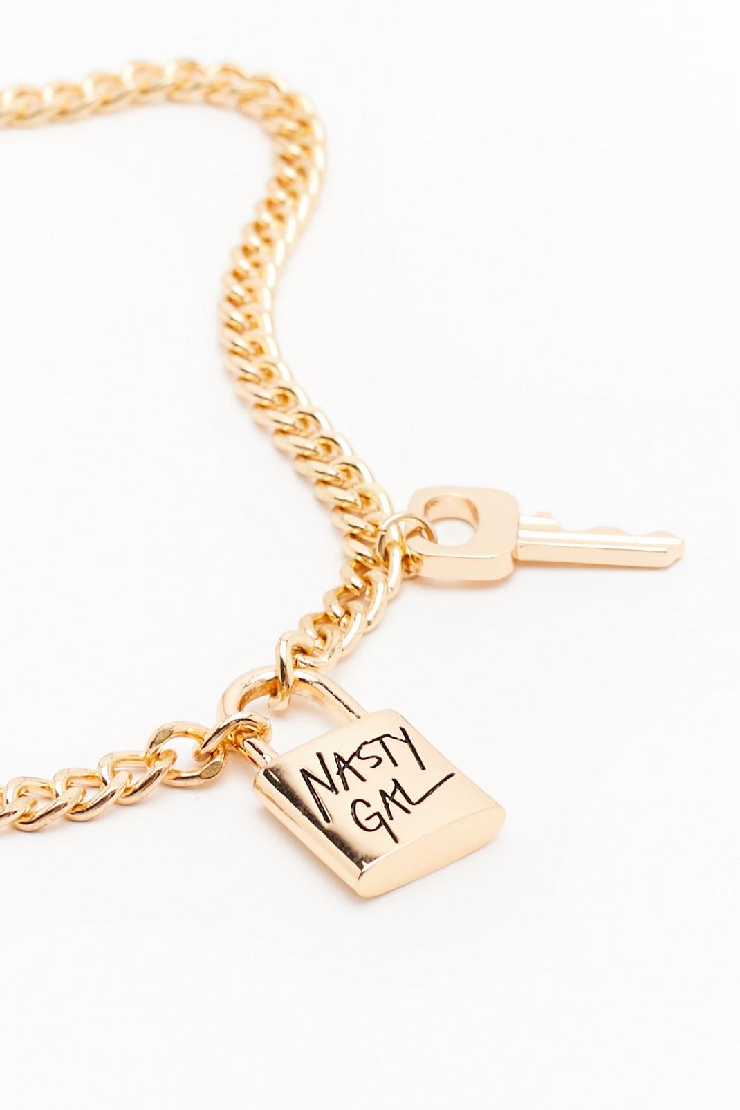 Club Nasty Gal Padlock Chain Necklace image number 1
