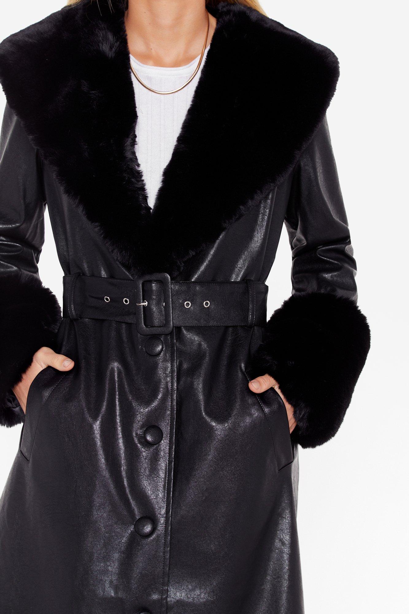 Trench coat with outlet faux fur collar