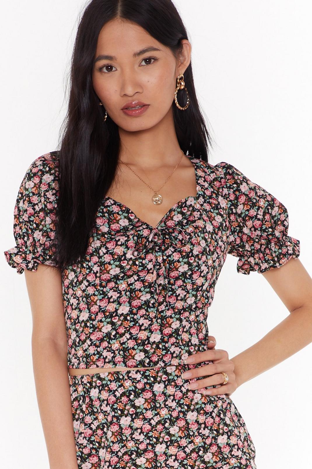 Pretty Damn Good Floral Puff Sleeve Top image number 1