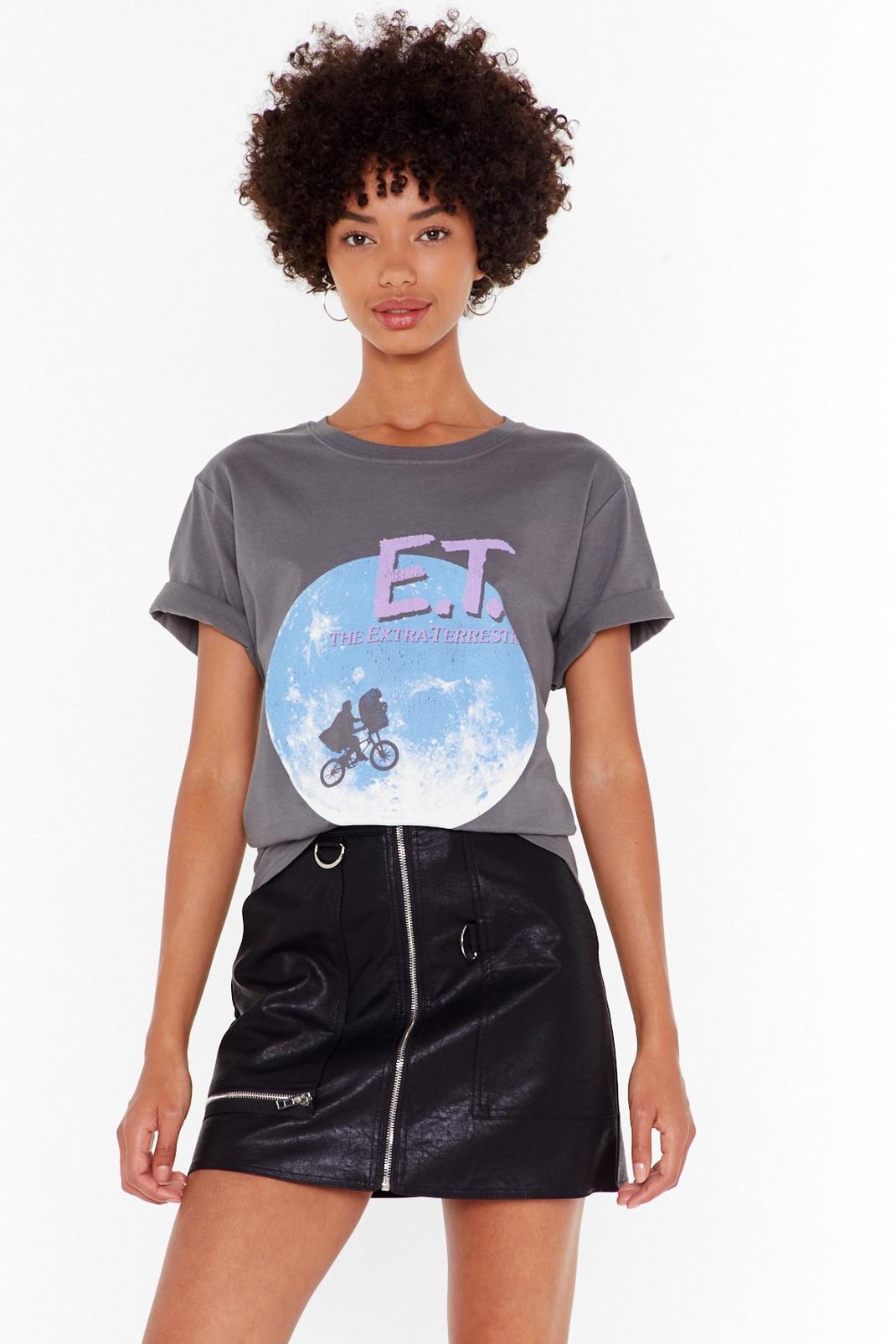 614 E.T the Extra-Terrestrial Graphic Tee image number 1