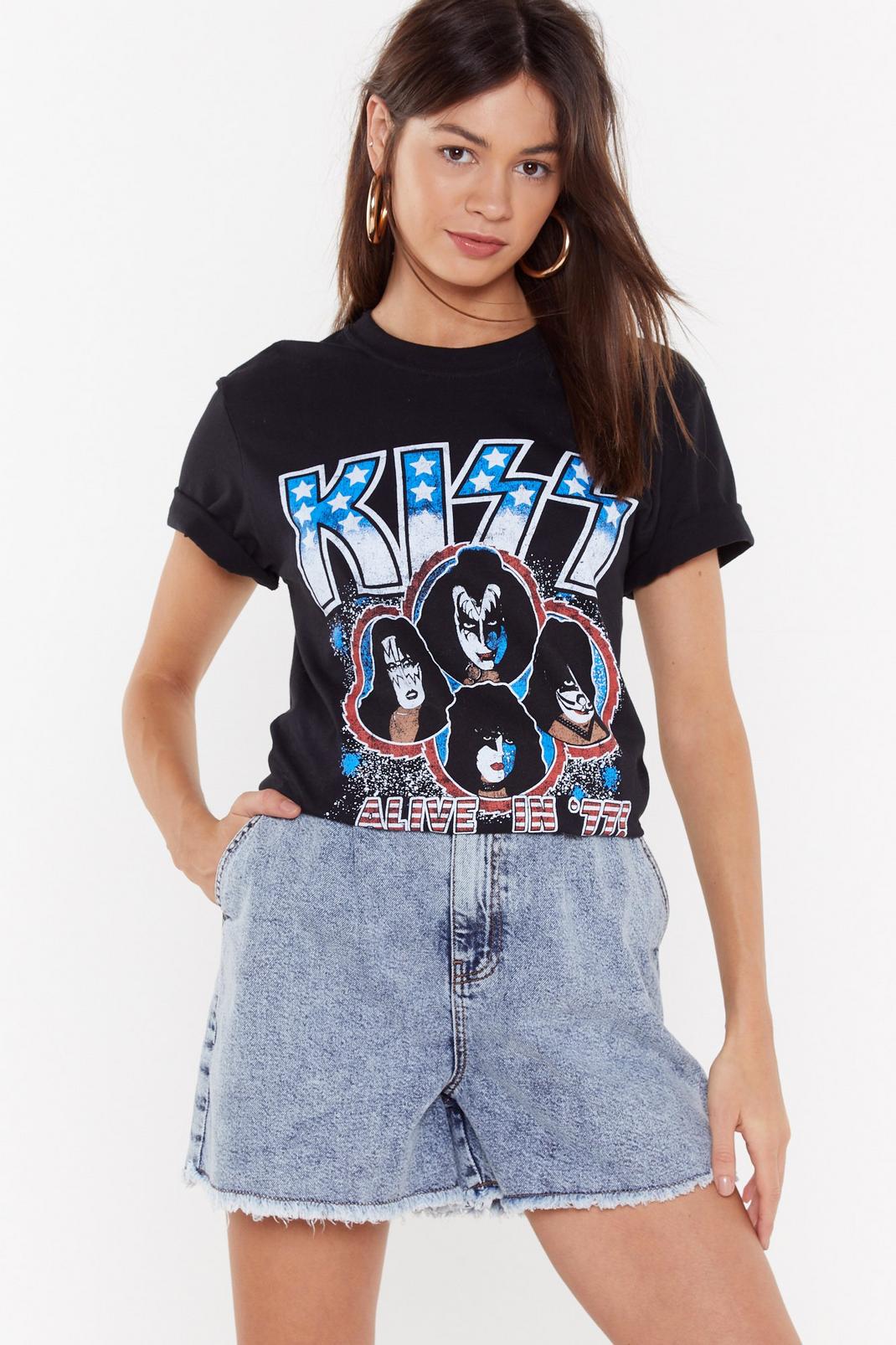 Kiss Kiss Baby Graphic Band Tee image number 1