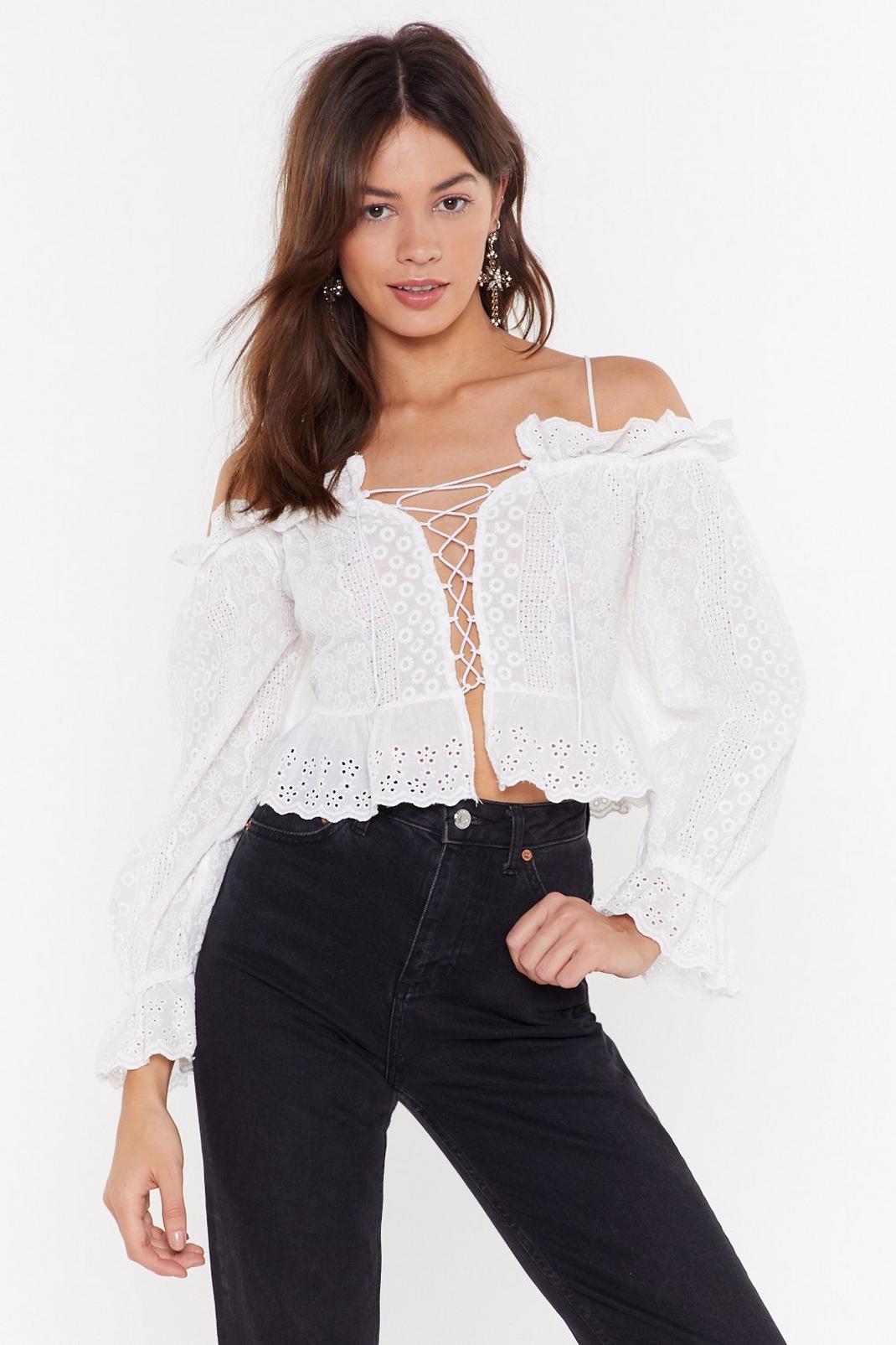 Blouse courte à broderie anglaise Someone Like You image number 1