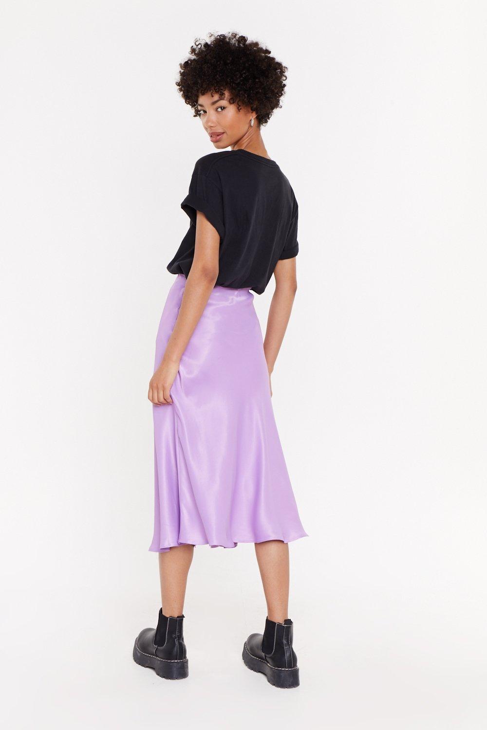 スカート MiuMiu SS24 Lilac satin skirt (MG2130SOOO137R F0014) Purple Satin Midi Skirt 2025 | masscases.com