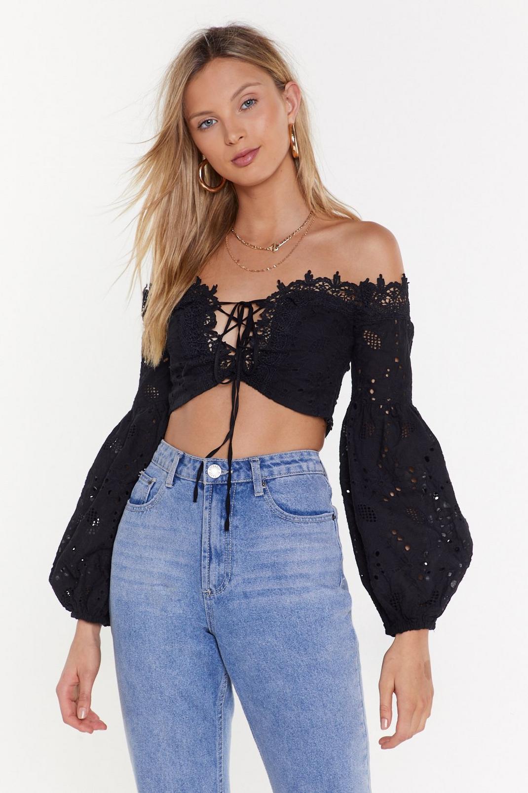 Big Be-Sleever Lace-Up Crop Top image number 1