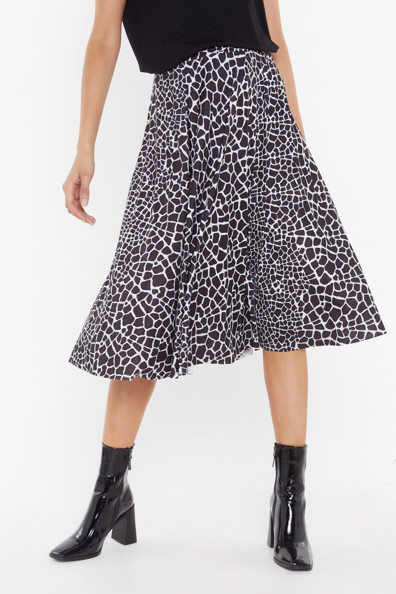 Petite giraffe spot 2025 pleated midi skirt