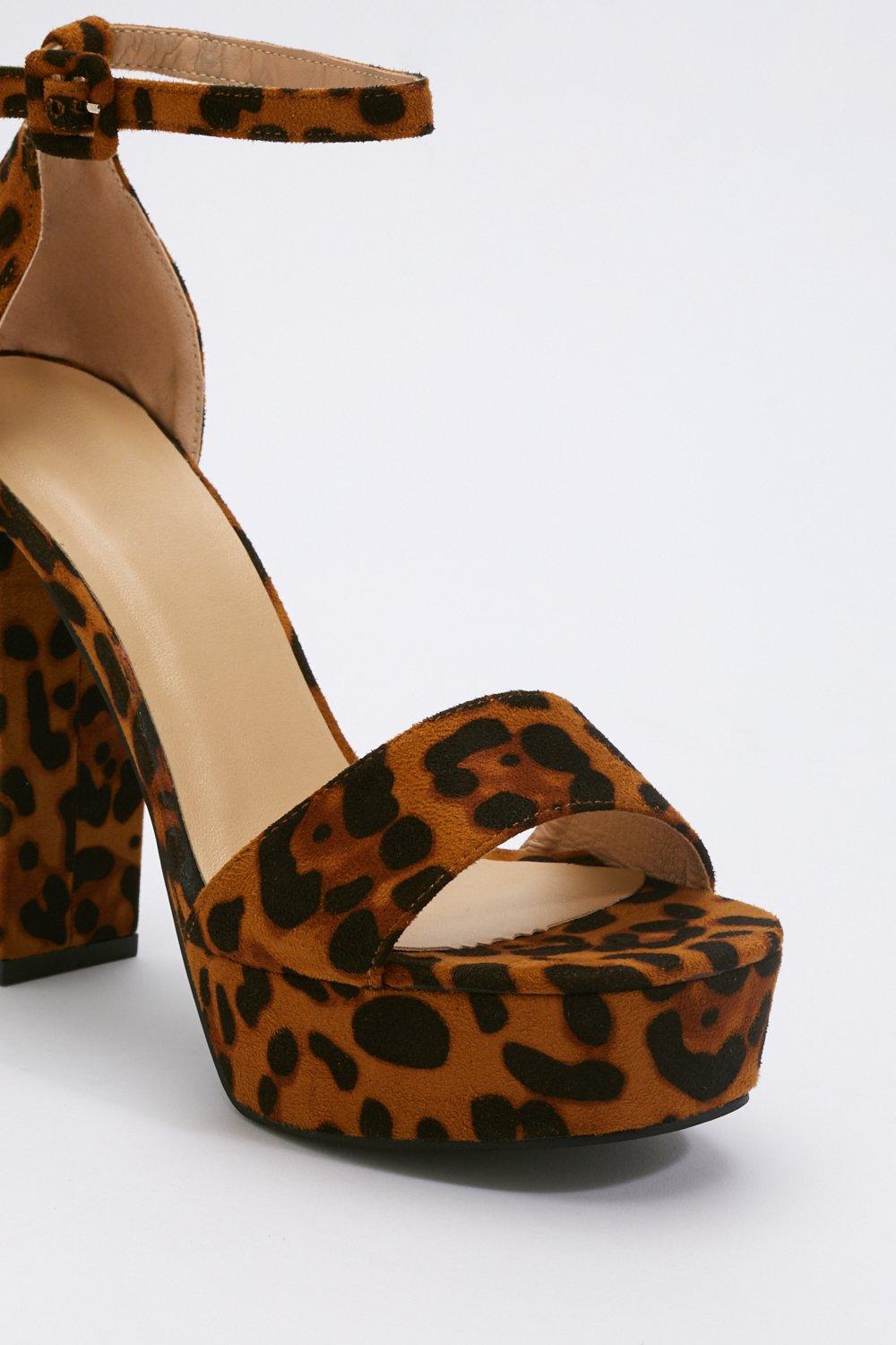 Platform leopard sale print sandals