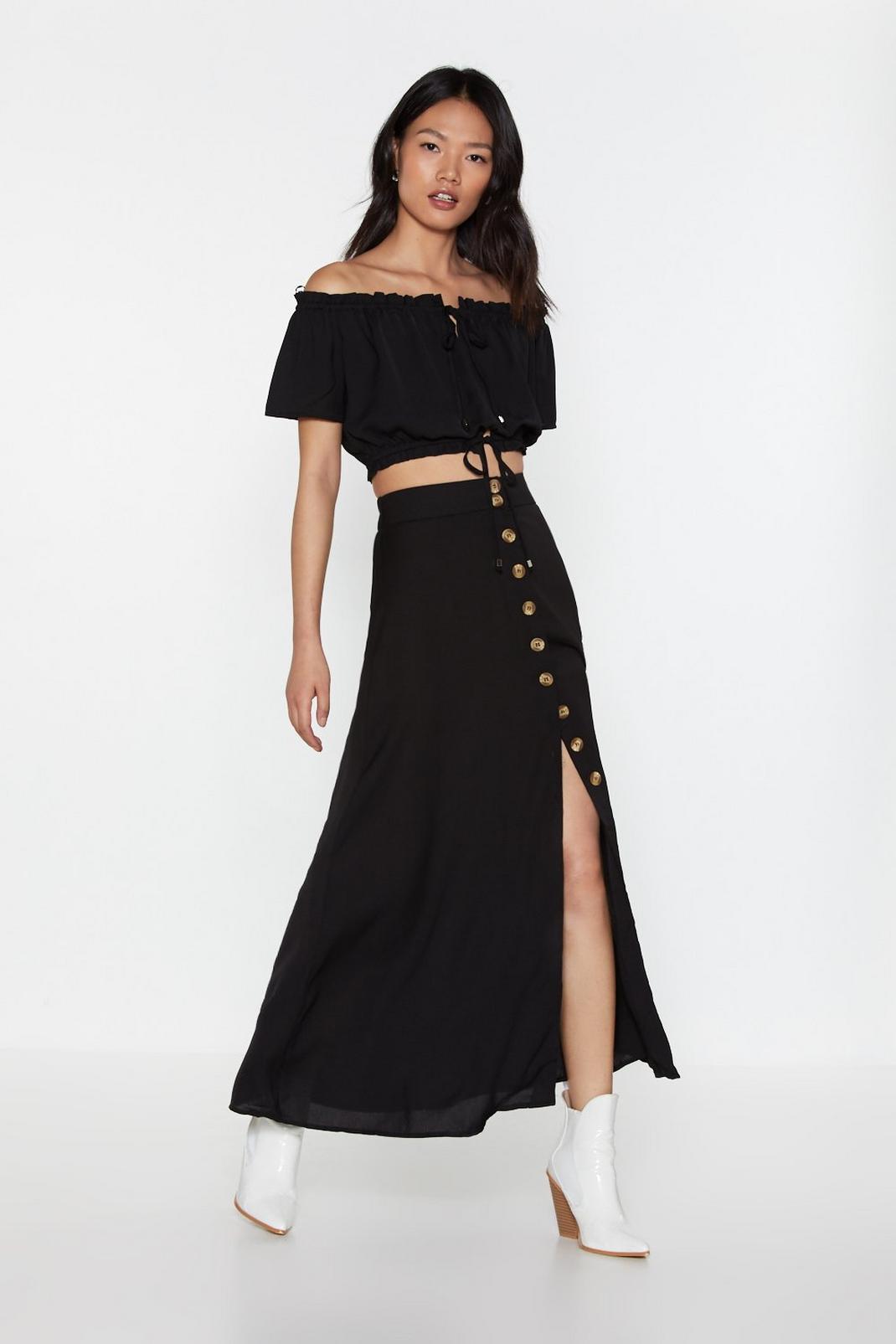 Outfit Complete Off-the-Shoulder and Midi Skirt Set image number 1