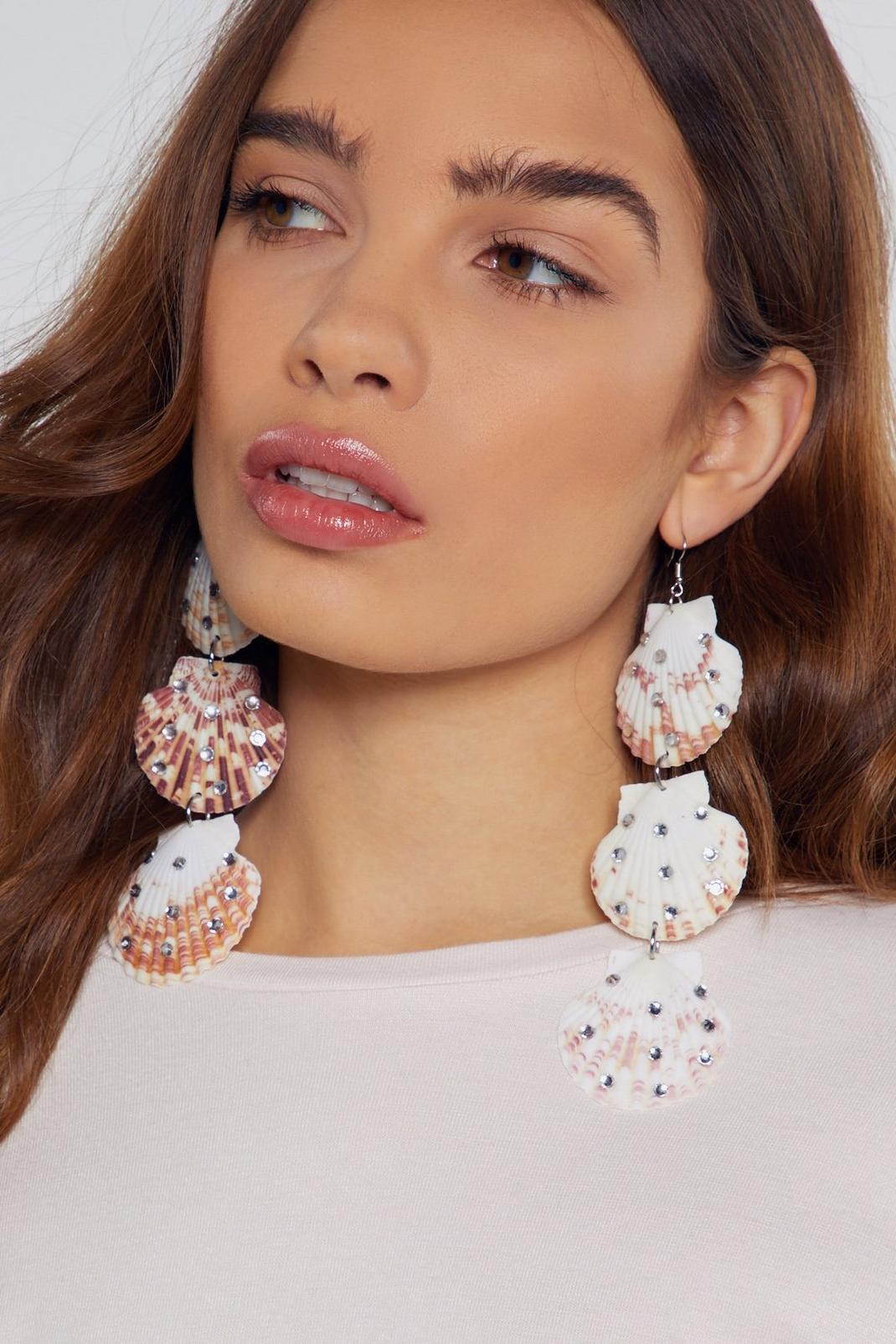 There'll Be Shell to Pay Diamante Drop Earrings image number 1
