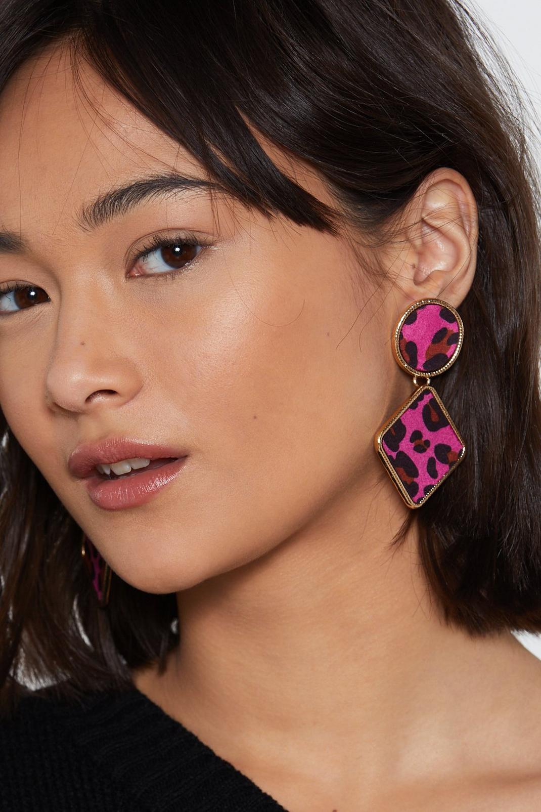 Caught My Attention Leopard Earrings image number 1
