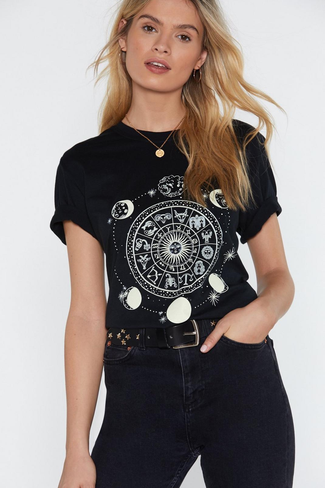 Read Your Charts Graphic Tee | Nasty Gal