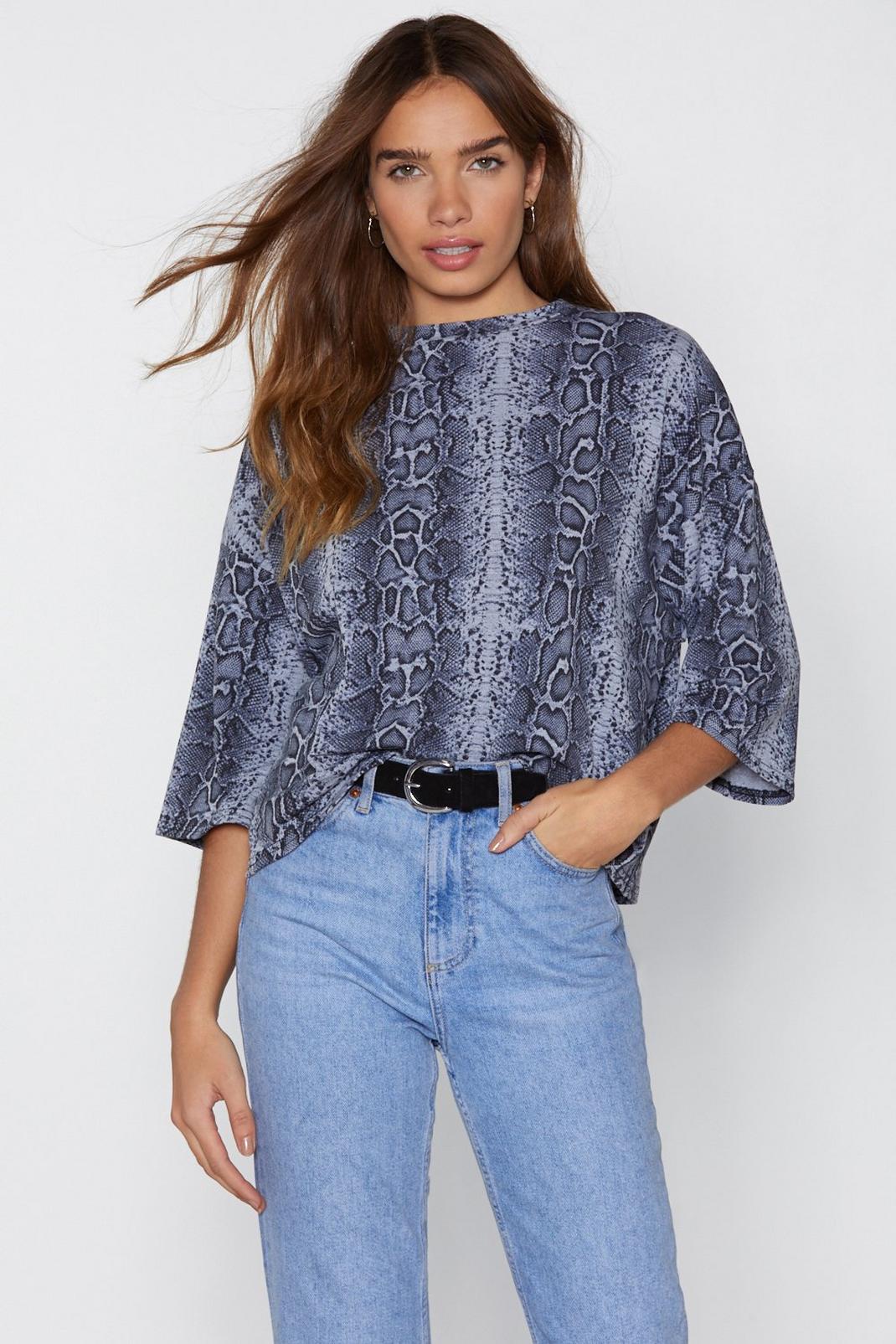 Snake a Night of It Cropped Tee | Nasty Gal
