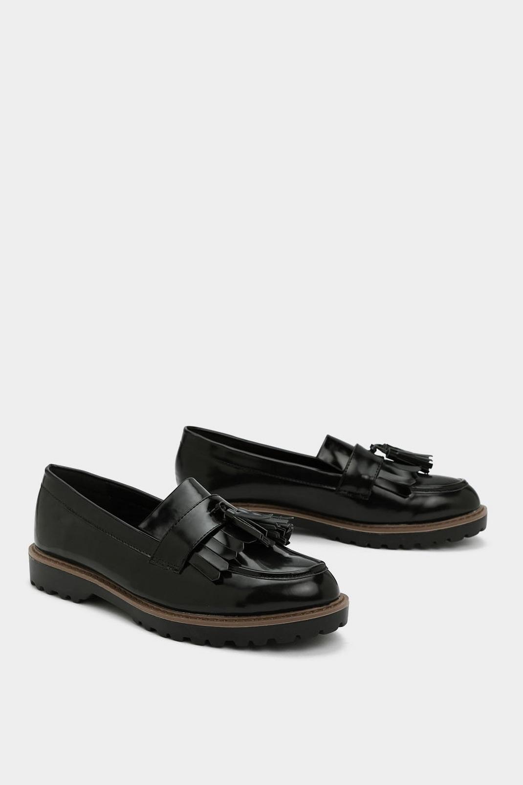 Box PU Tassel Trim Cleated Loafer image number 1