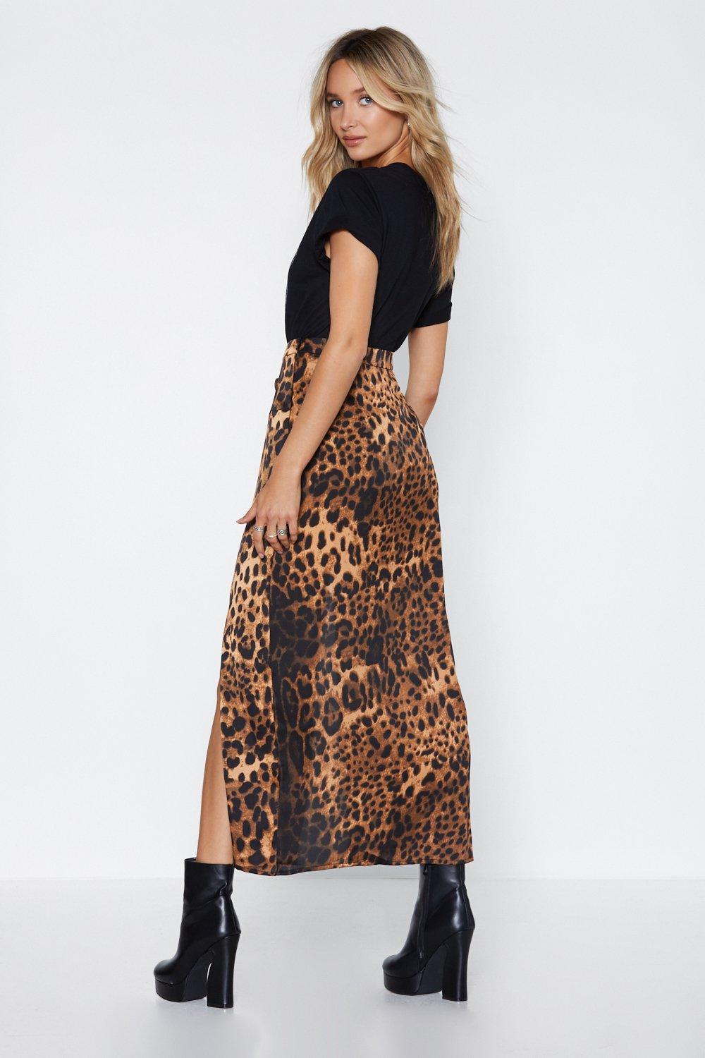 Leopard midi 2024 skirt nasty gal