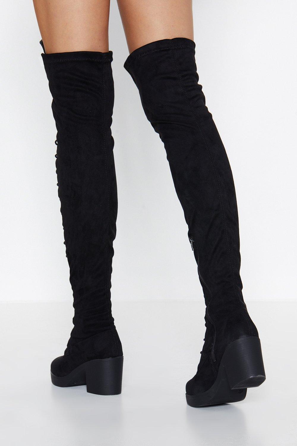 Bottes cuissardes en su dine lacets Nasty Gal