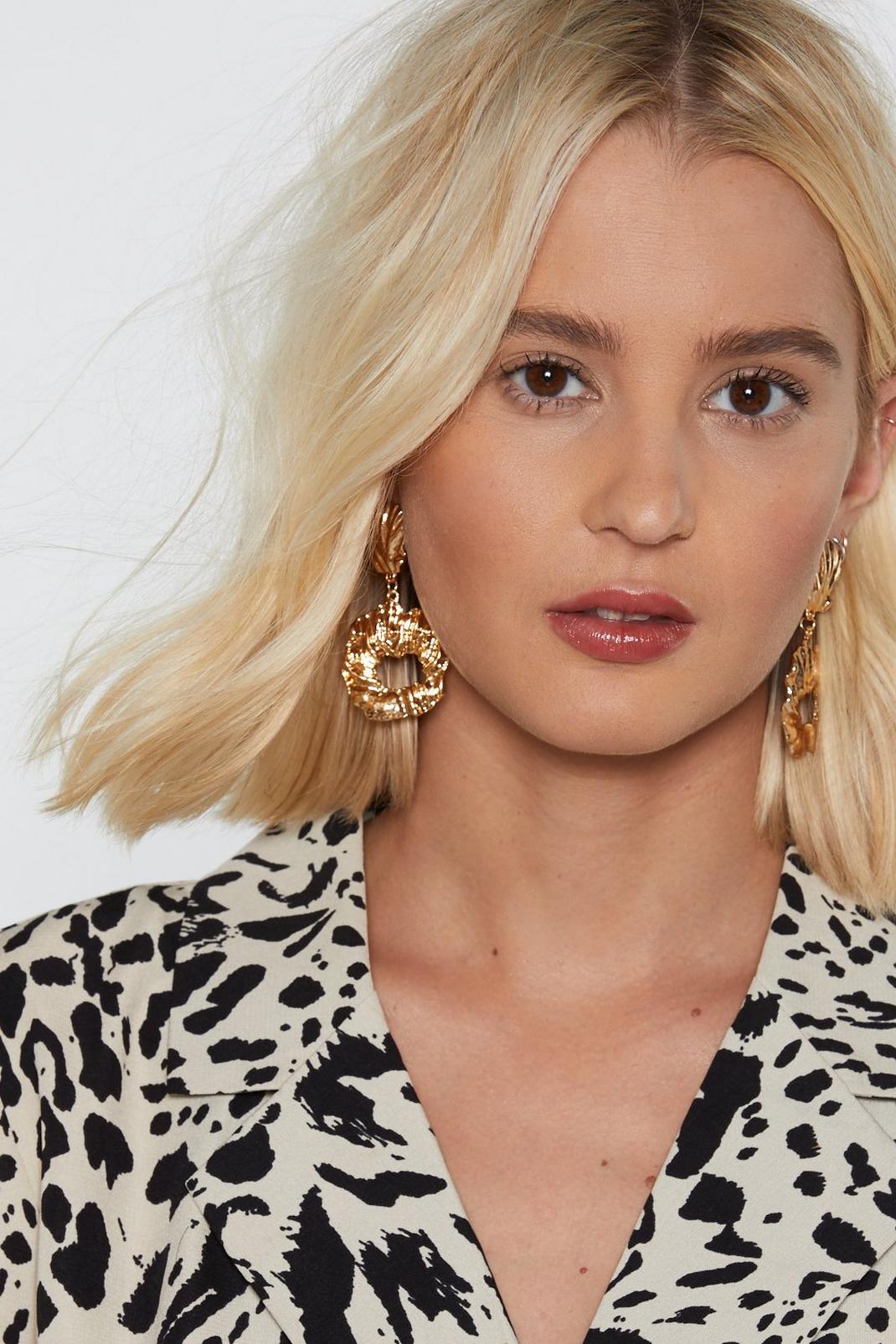 Shell It to Me Drop Earrings image number 1