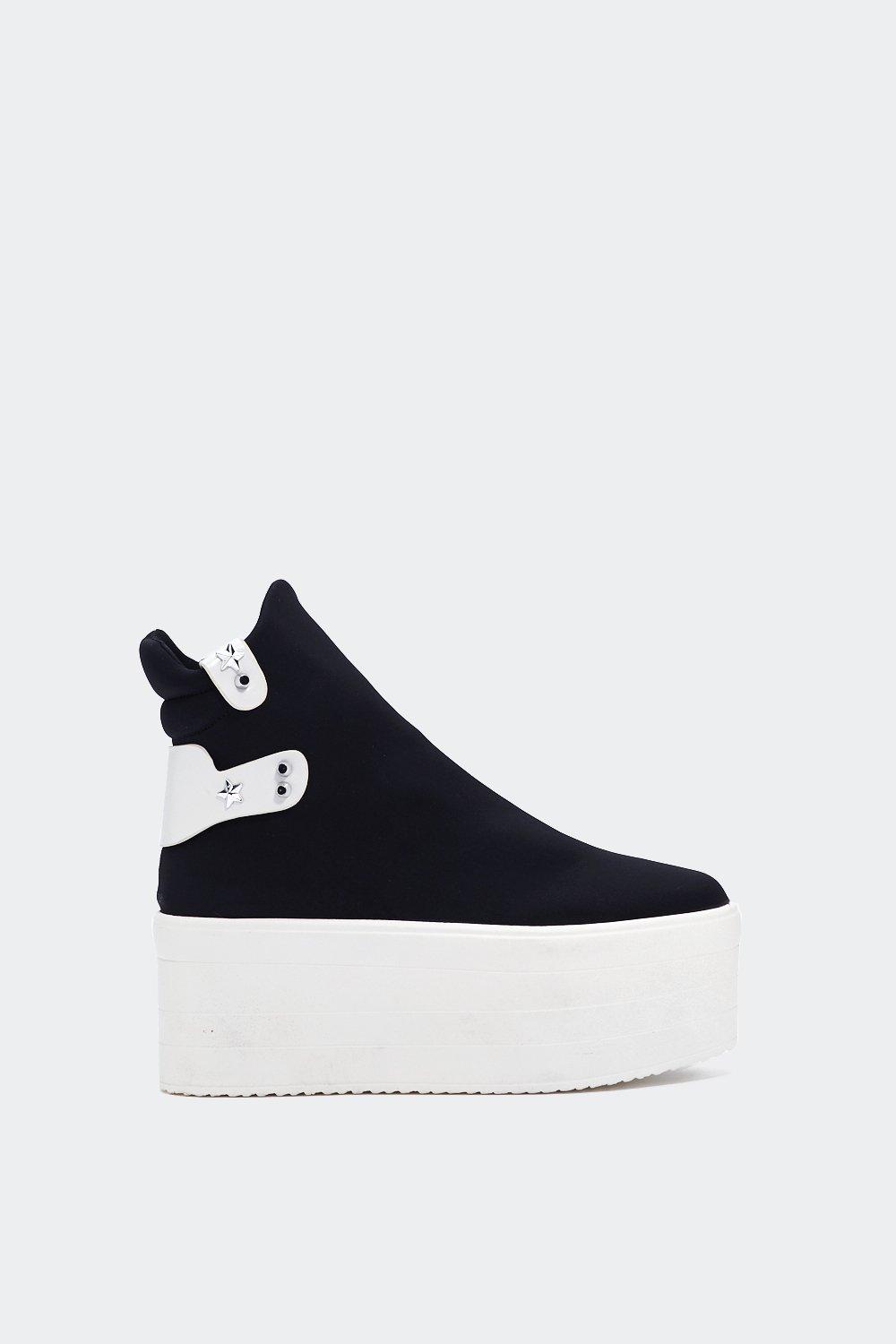 Star t Over Platform Sneaker Nasty Gal