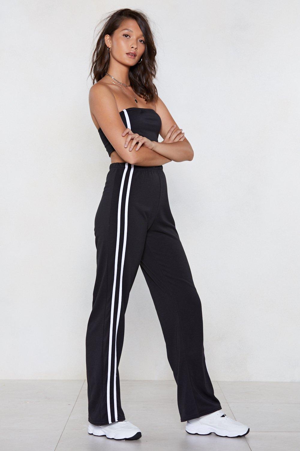 Take My Side Bandeau and Joggers Set Nasty Gal