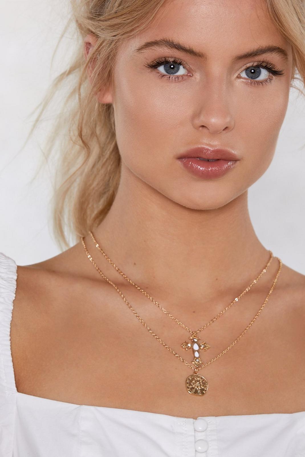 I Wanna Get Layered Cross Necklace image number 1