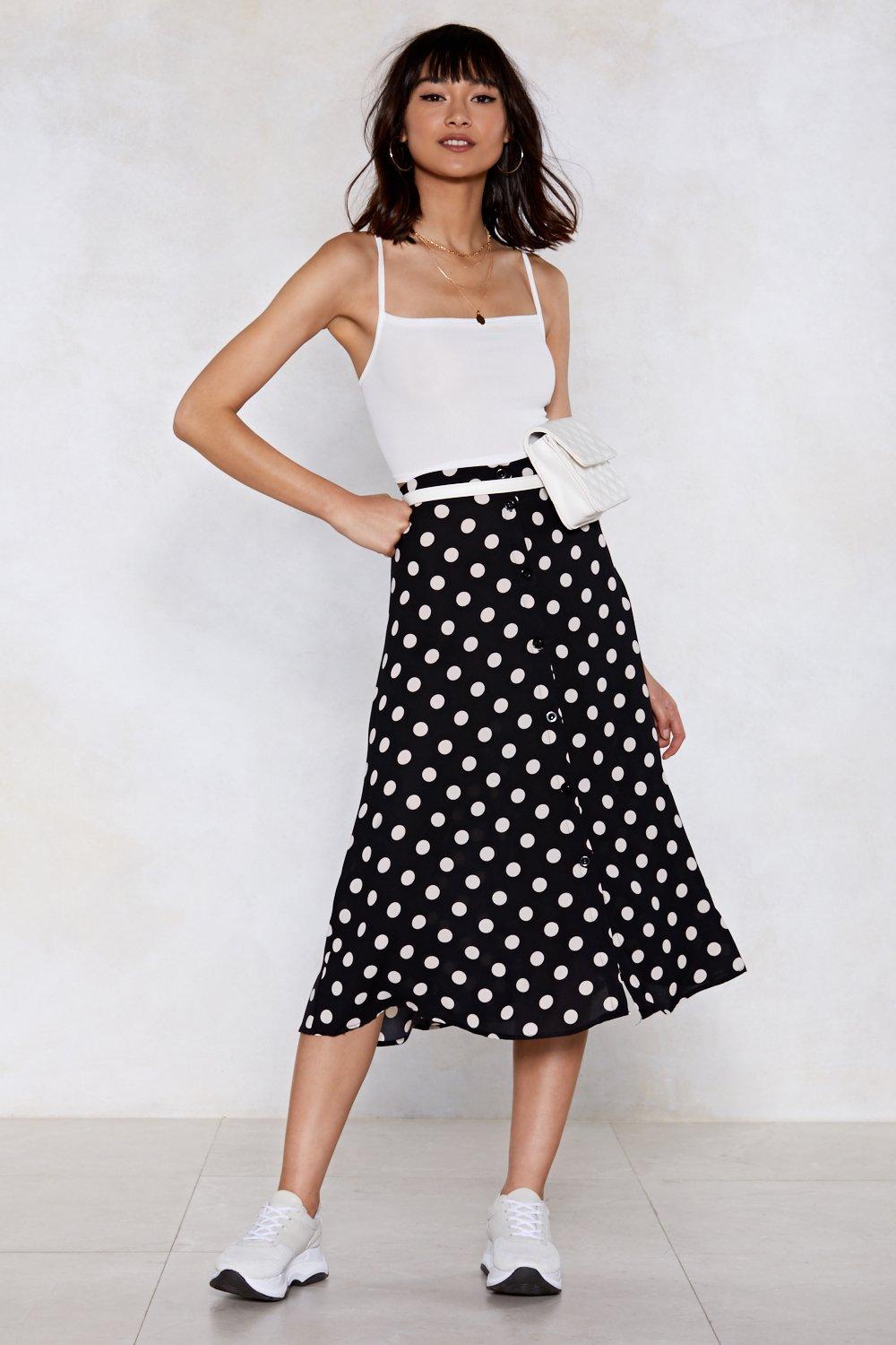 polka dot skirt outfits