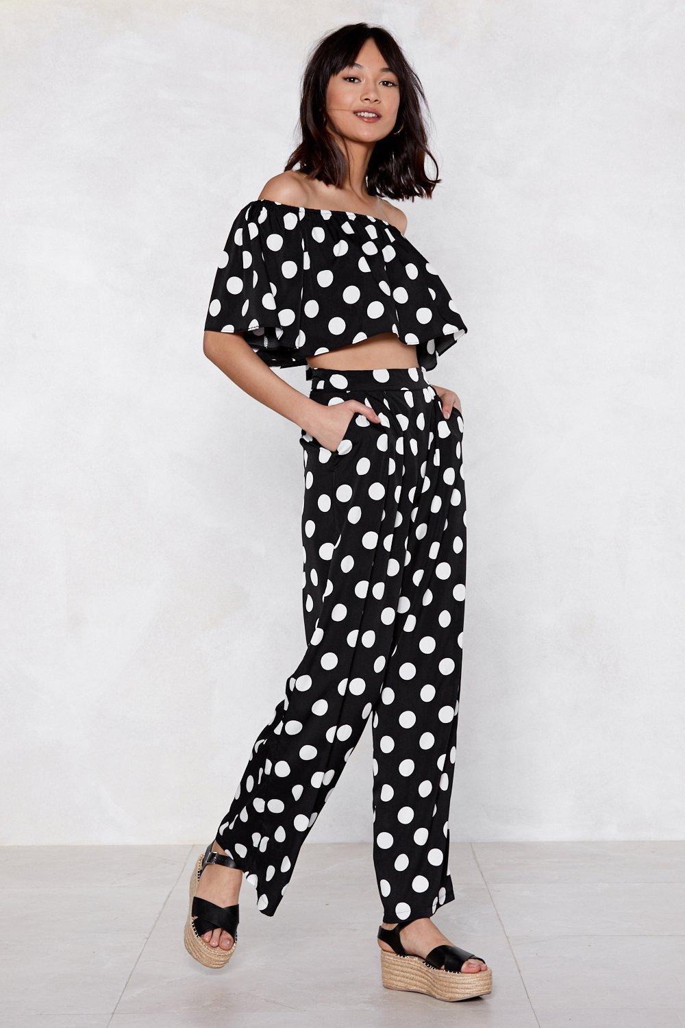 polka dot pant outfits