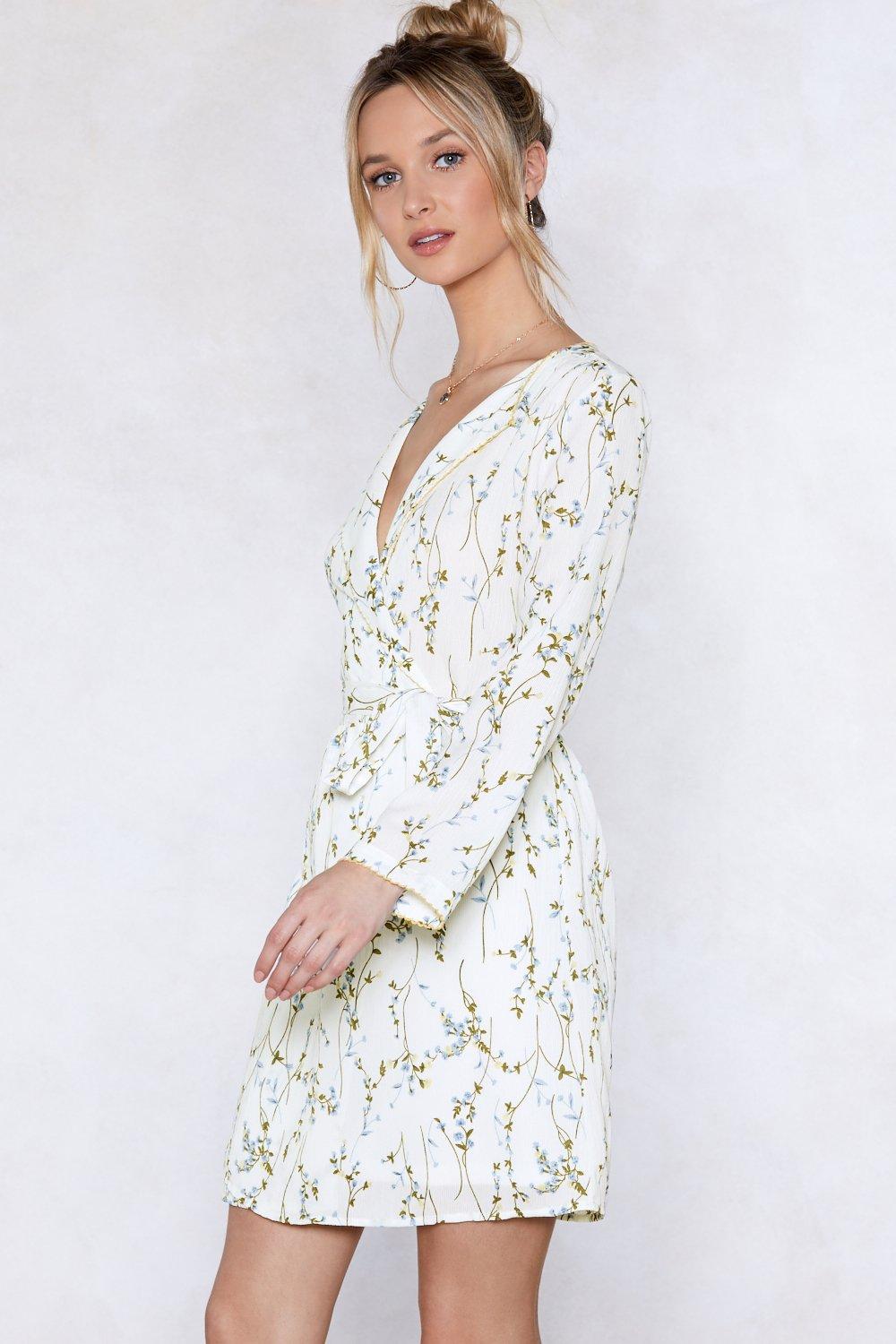 Spring Back Floral Dress Nasty Gal