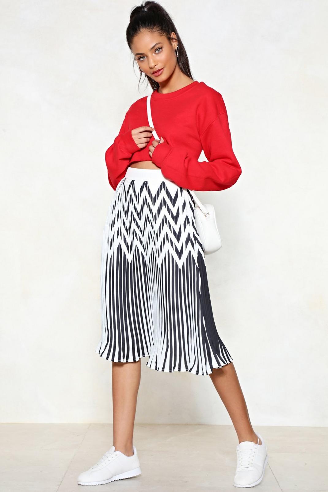 Do You Fold Pleated Skirt image number 1