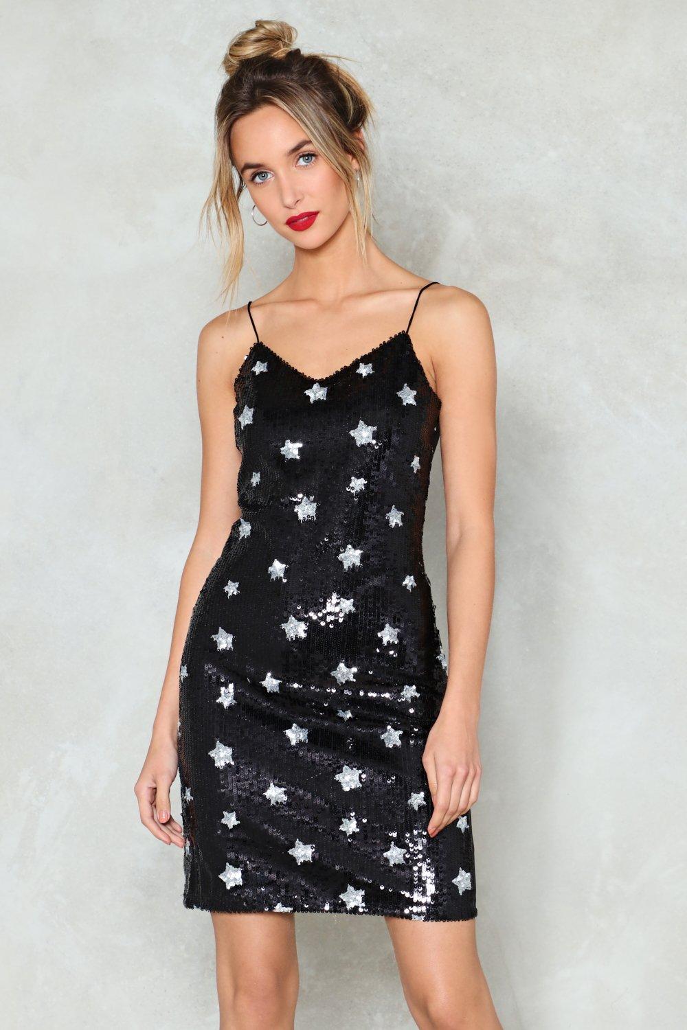 dress straps falling down