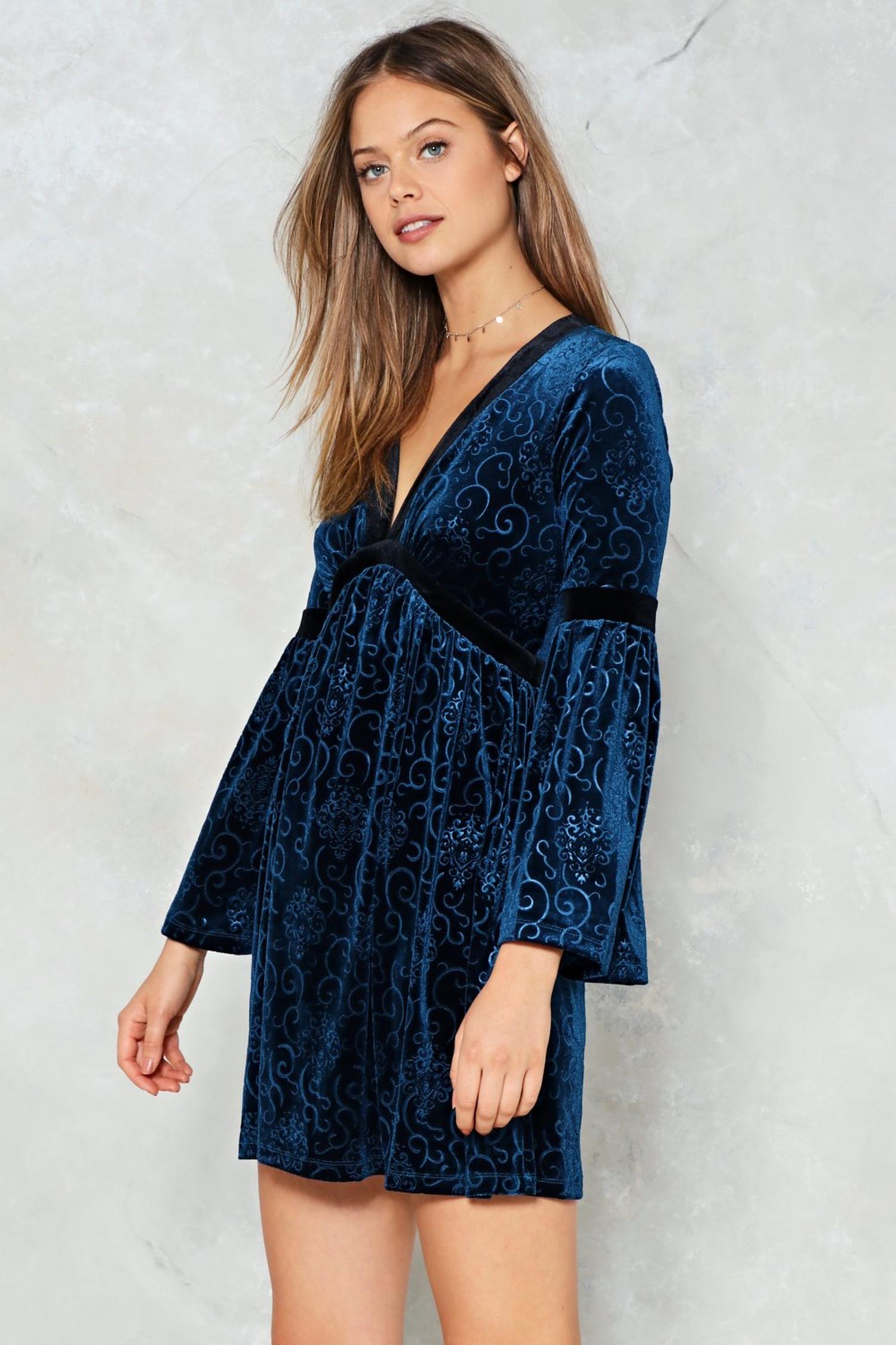 I Feel Love Velvet Dress | Nasty Gal