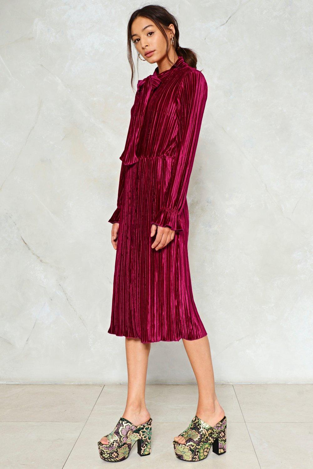 Nasty gal 2024 velvet dress