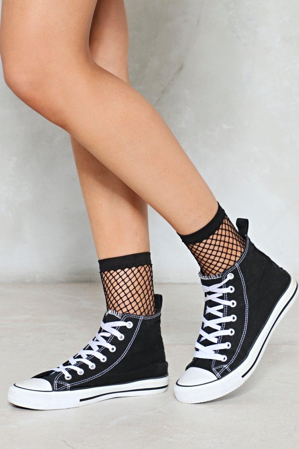 fishnet socks with converse