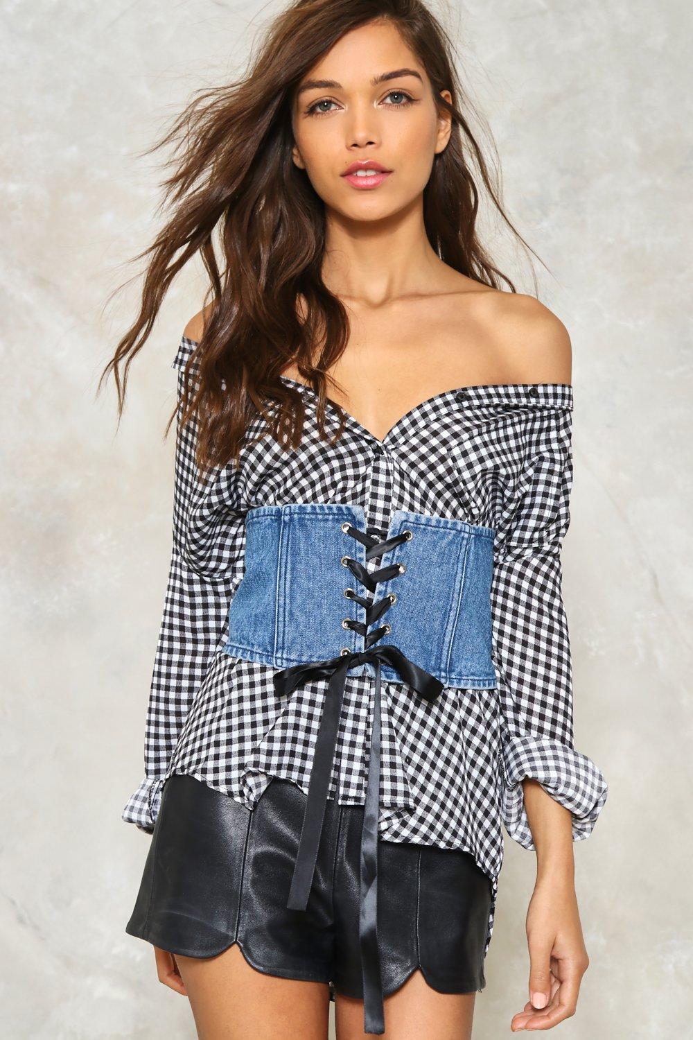 https://media.nastygal.com/i/nastygal/agg98965_blue_xl_2/blue-live-beyond-your-jeans-denim-corset-belt