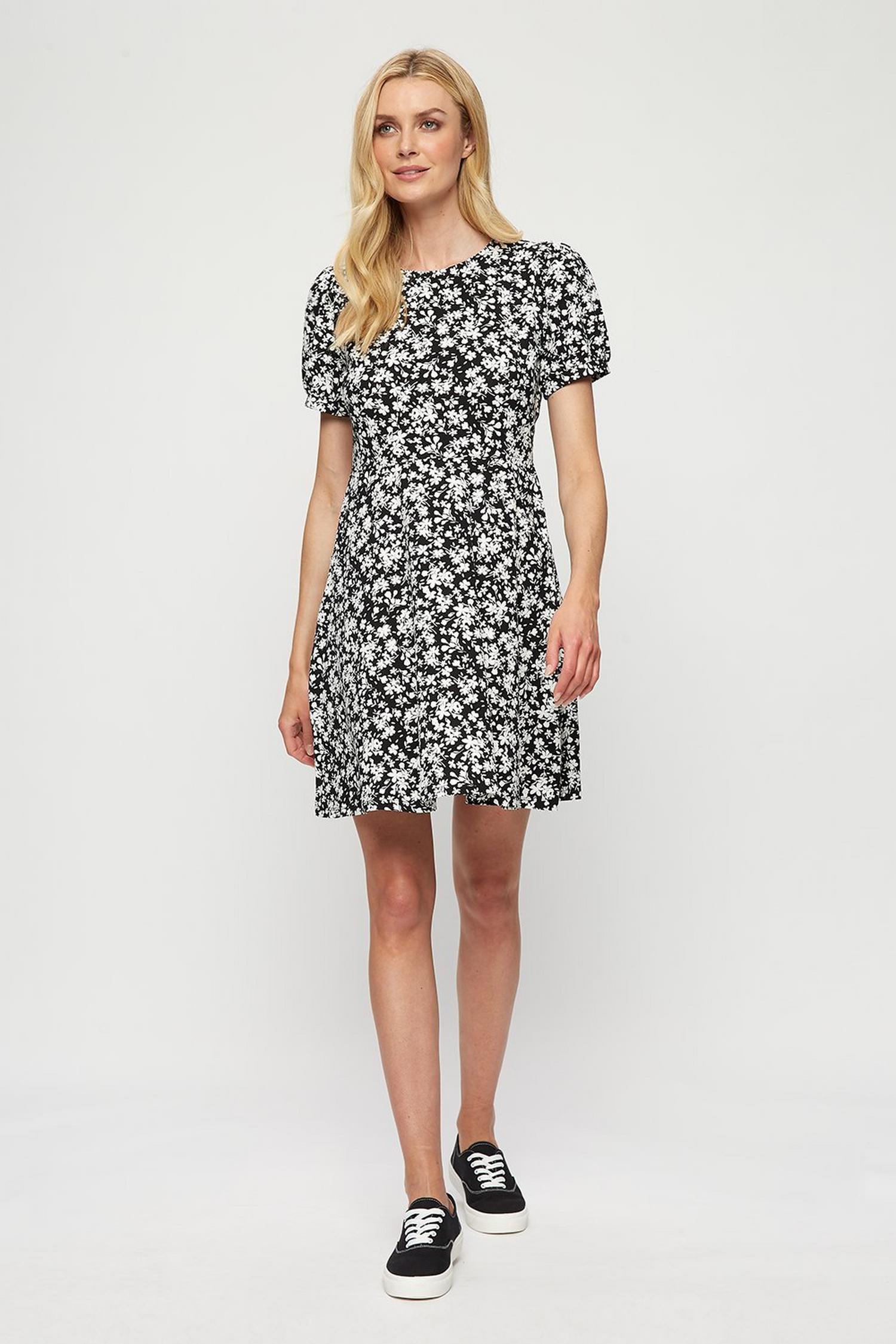 Mono Floral Organic T-shirt Dress | Dorothy Perkins UK