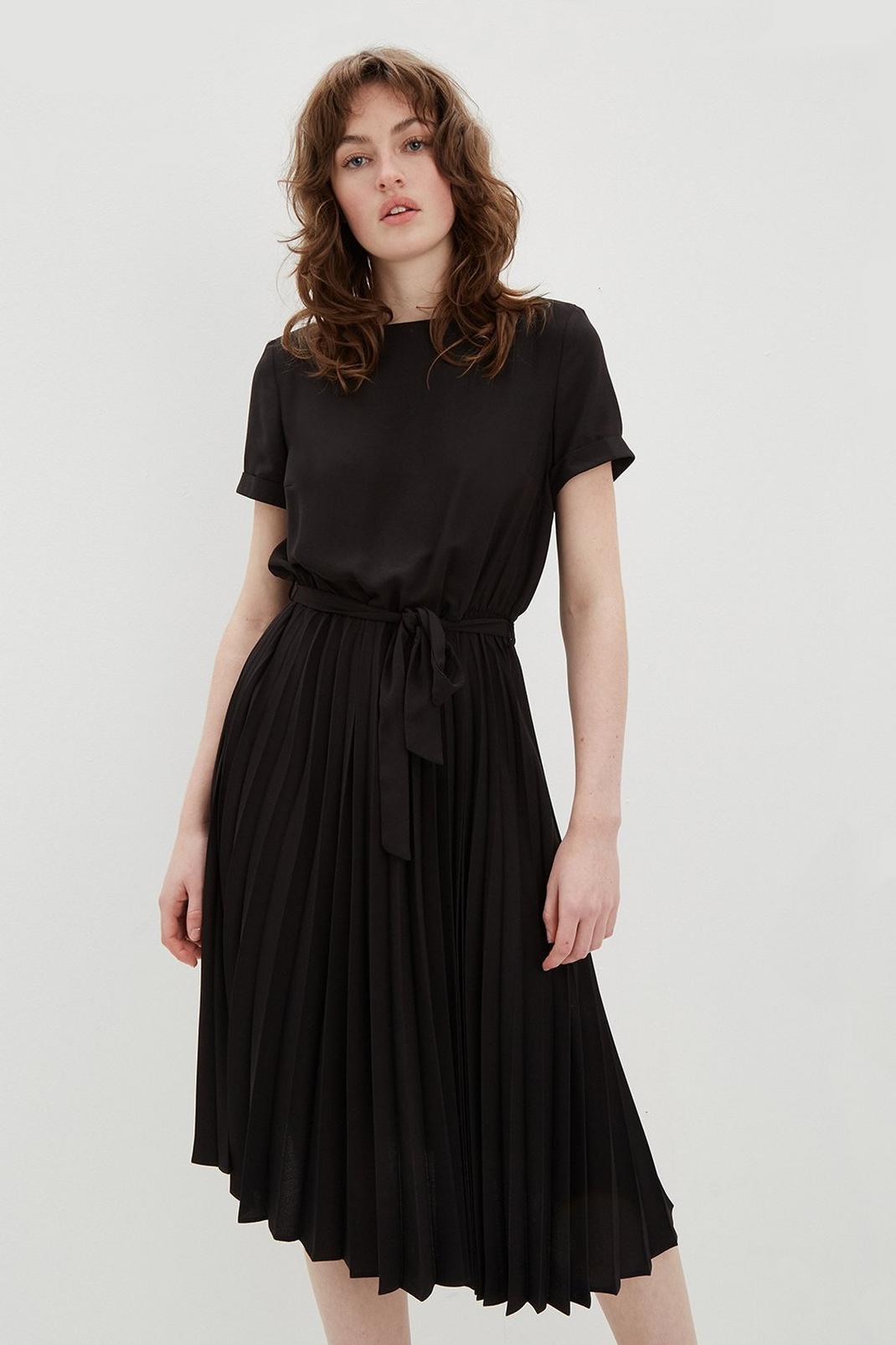 105 Black Pleated Midi Dress image number 1