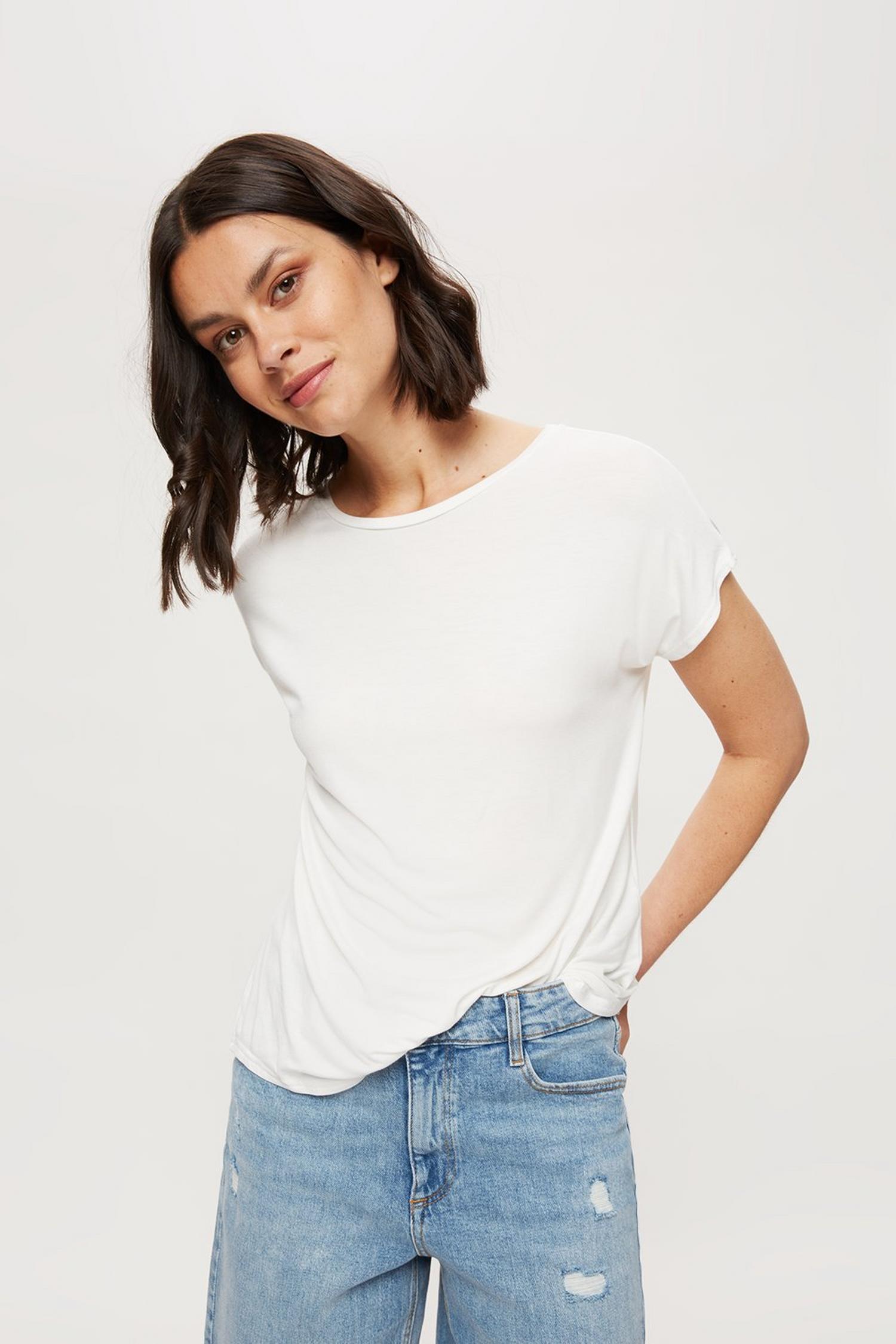 White Relaxed Fit Curved Hem T-shirt | Dorothy Perkins UK