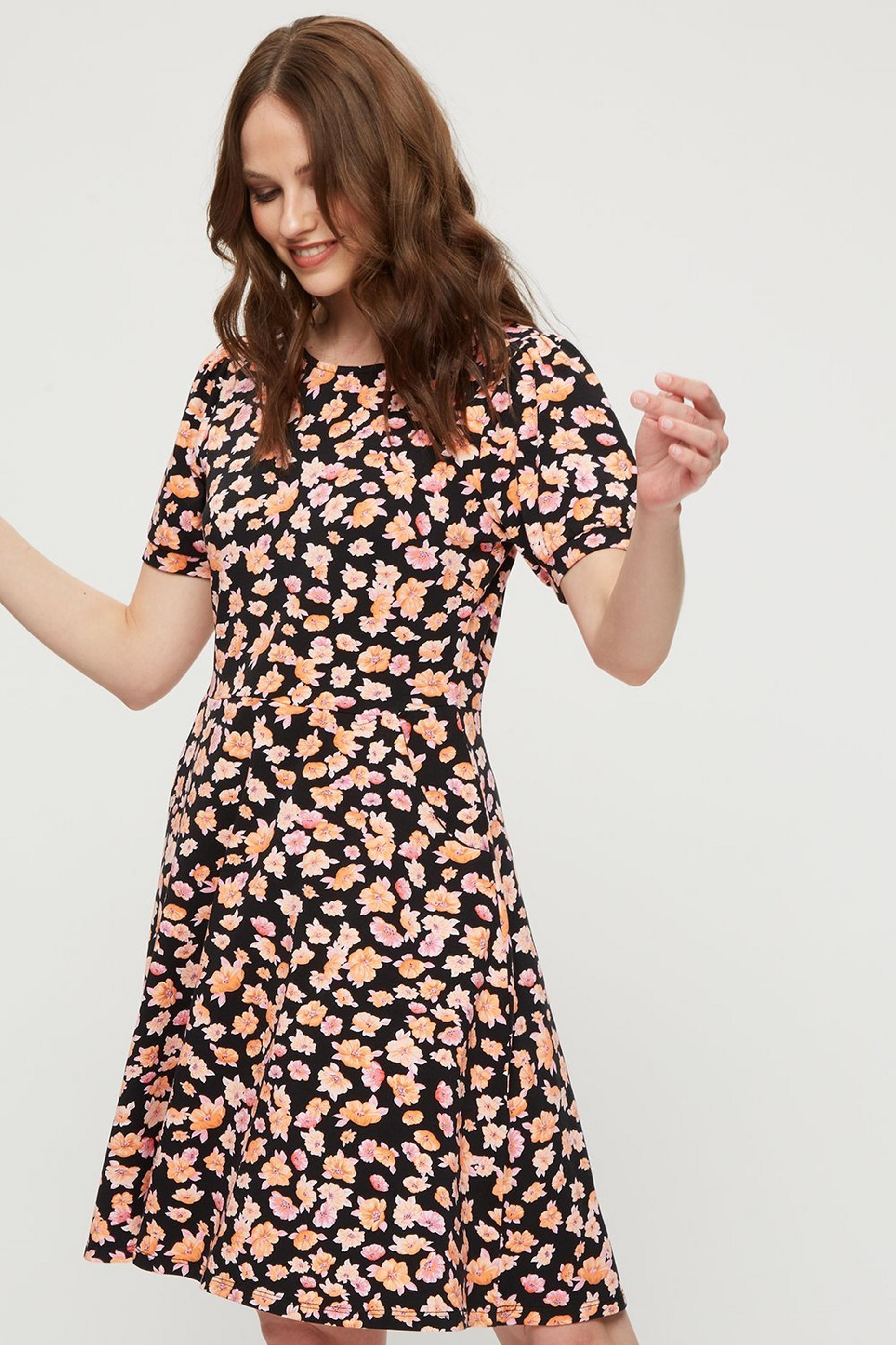 floral t shirt dress