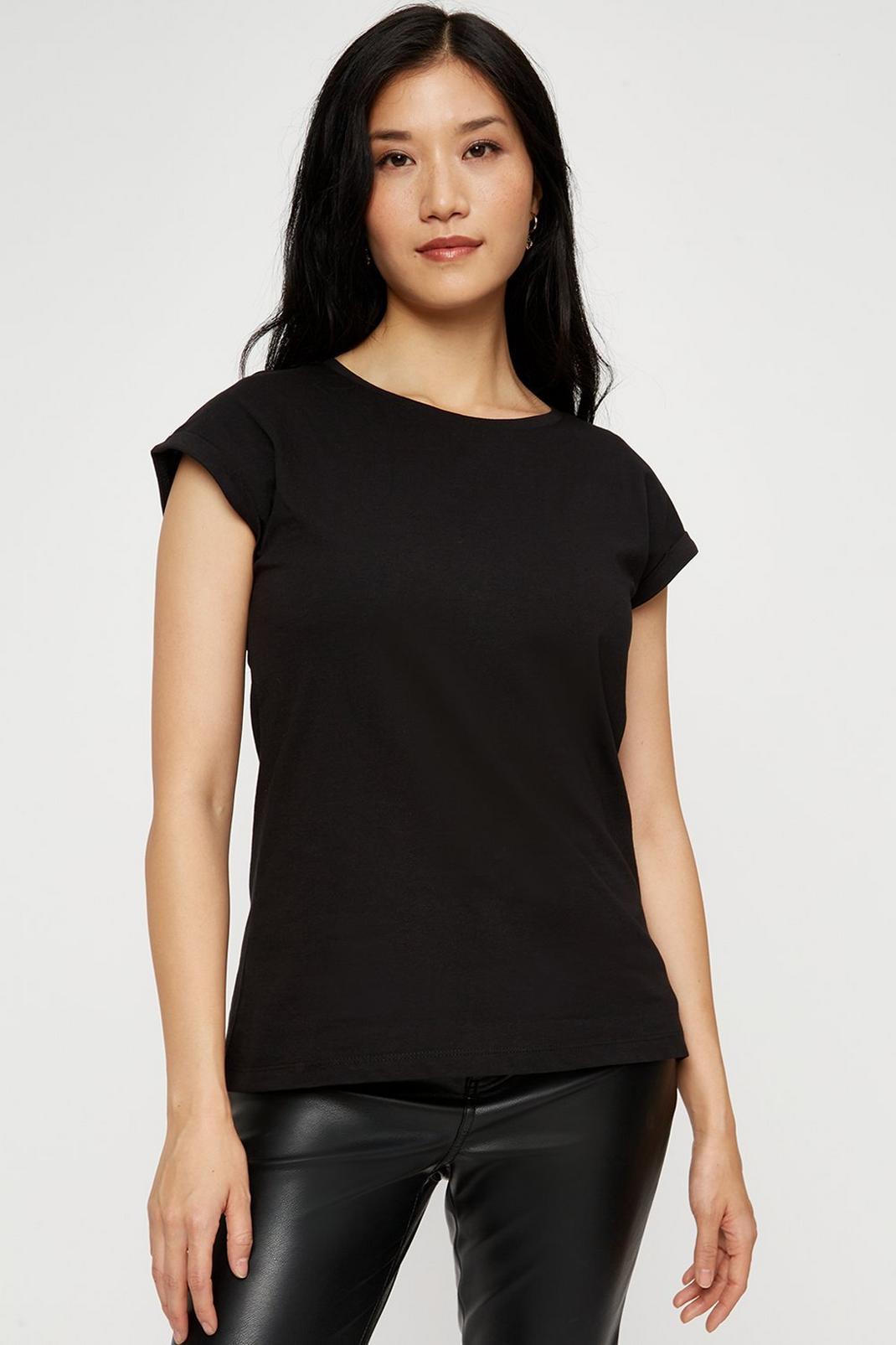 105 Black Organic Cotton Roll Sleeve T-Shirt image number 1