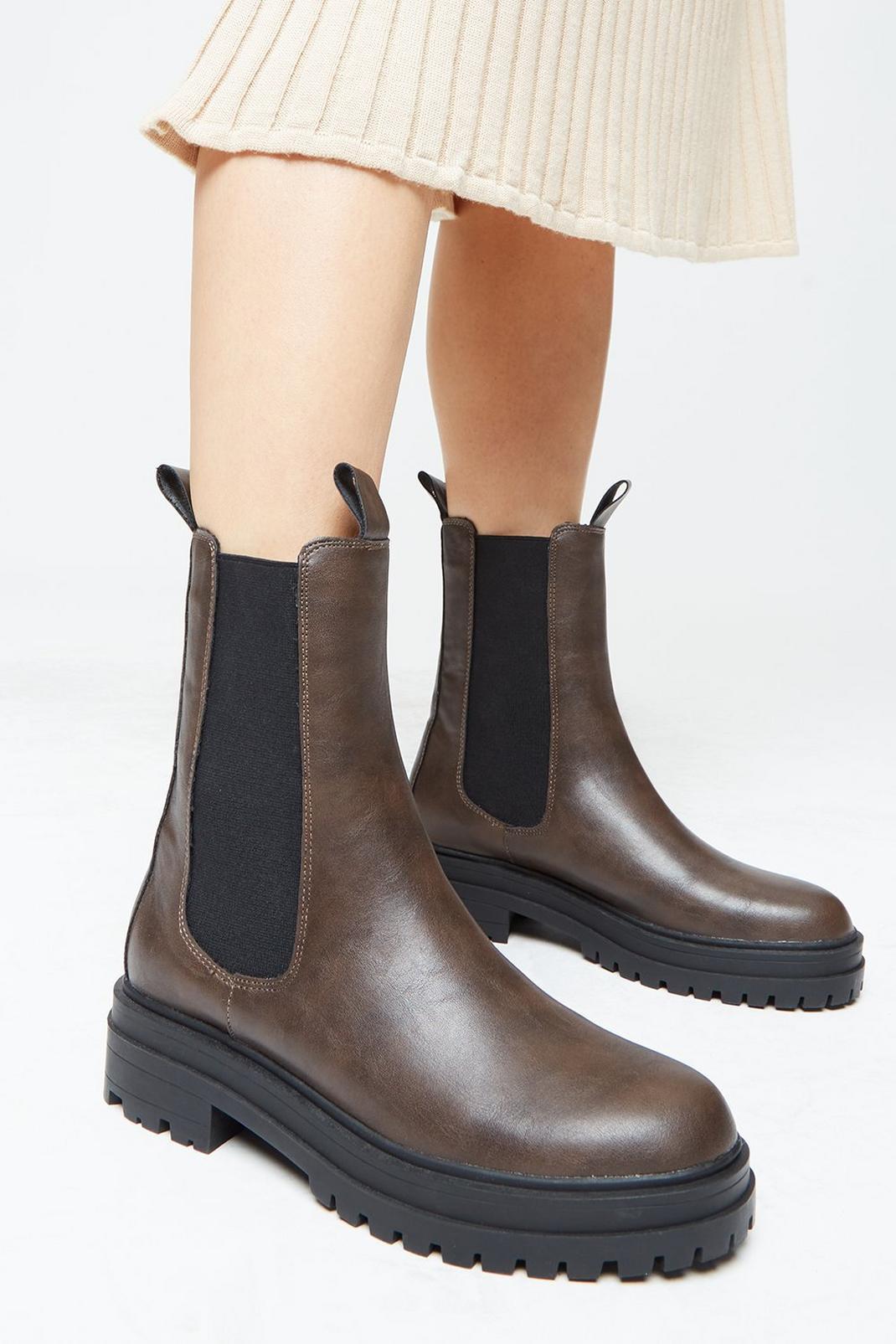854 Marlee Chunky Sole Chelsea Boot image number 1
