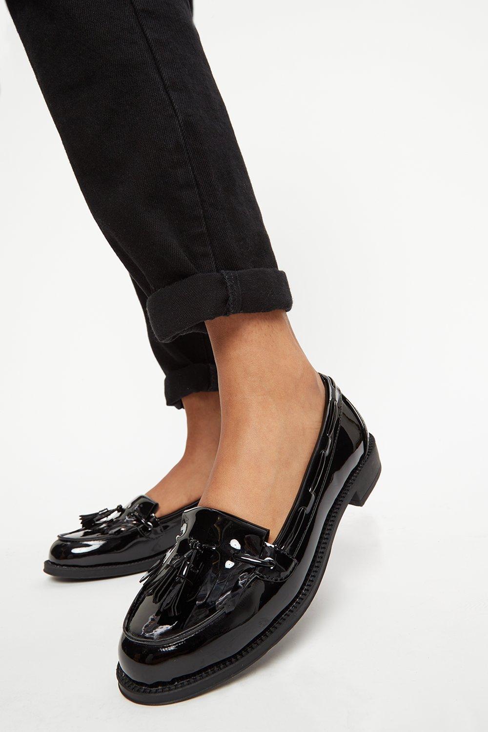 bass tassel loafer