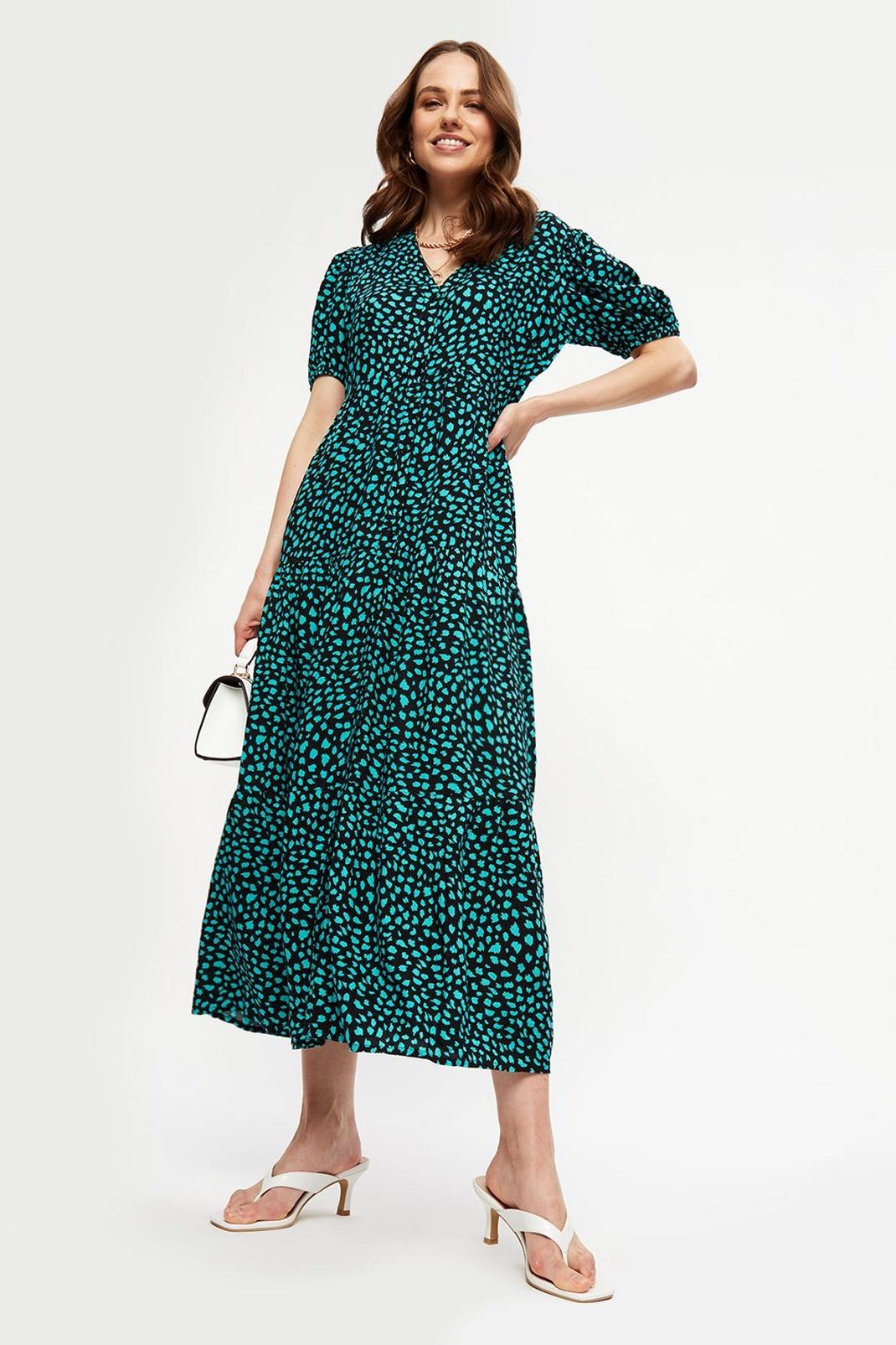 130 Green V Neck Button Tiered Midi Dress image number 2