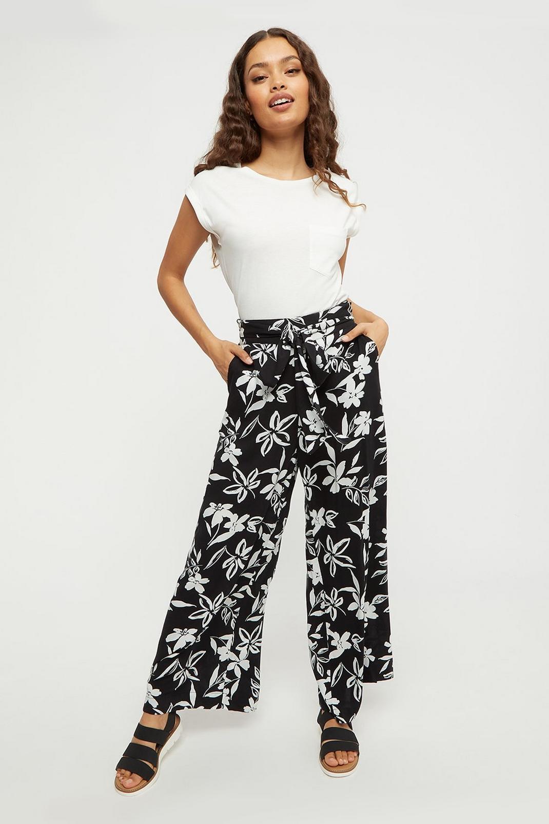 808 Petite Silhouette Floral Wide Leg Trouser image number 2