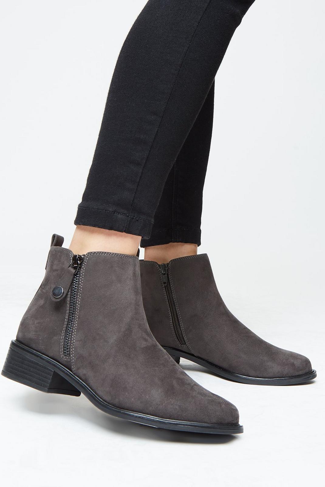 131 Mable Side Zip Ankle Boot image number 2
