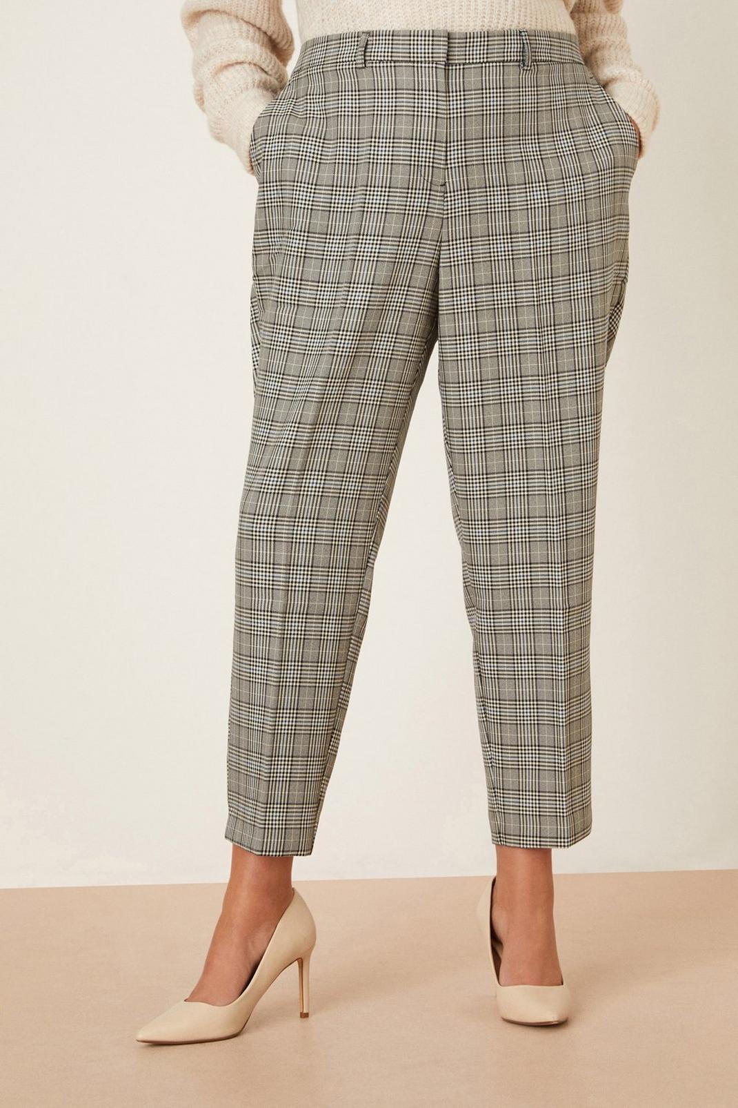 131 Curve Grey Check Ankle Grazer image number 2