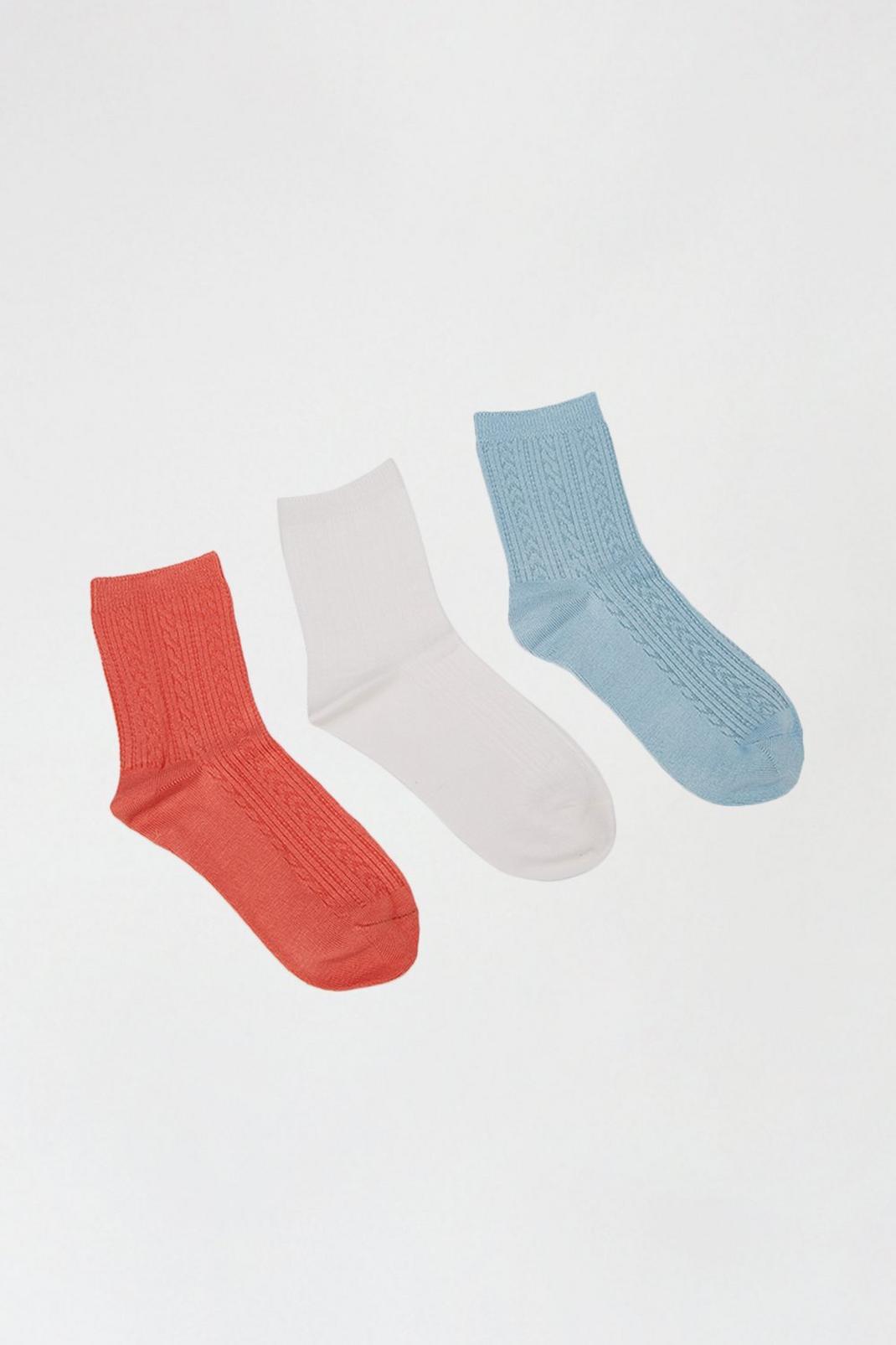 Multi Cable Knit 3 Pack Socks image number 1