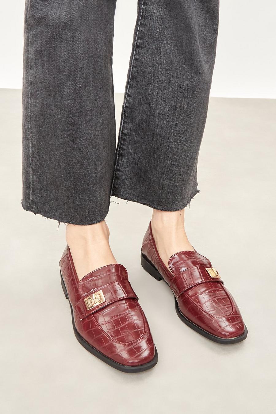Faith: Wide Fit Law Twist Lock Buckle Loafer