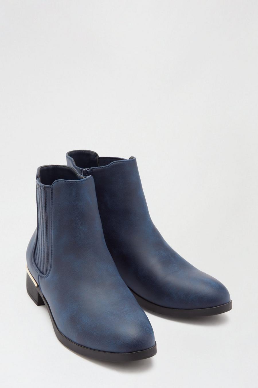 Good For The Sole: Solo Heel Trim Ankle Boot
